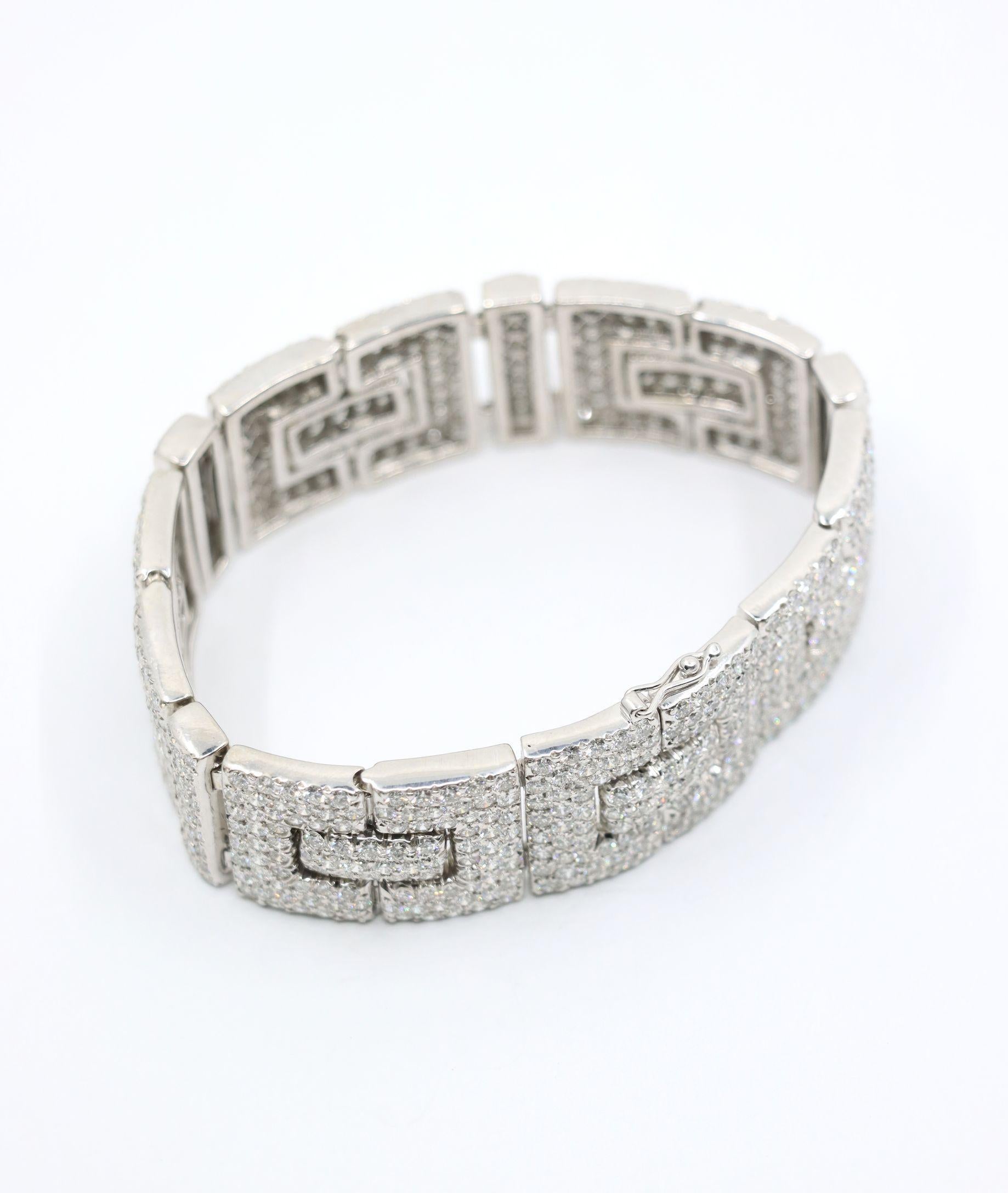 Art Deco 18K Weißgold Diamanten Armband im Zustand „Gut“ im Angebot in Flushing, NY