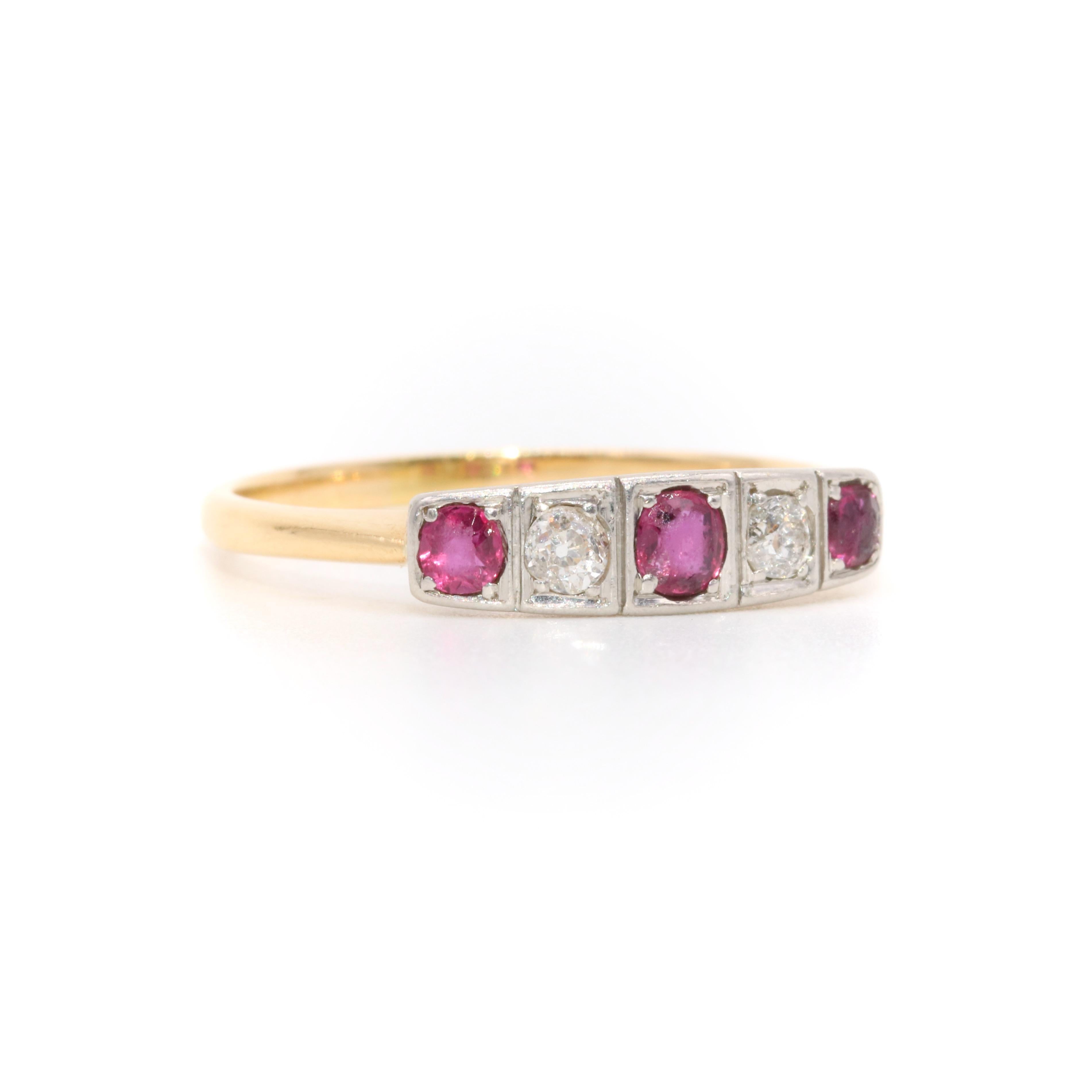 Art Deco 18K Yellow Gold and Platinum Ruby and Old Mine Cut Diamond 5 Stone Ring In Good Condition For Sale In Staines-Upon-Thames, GB