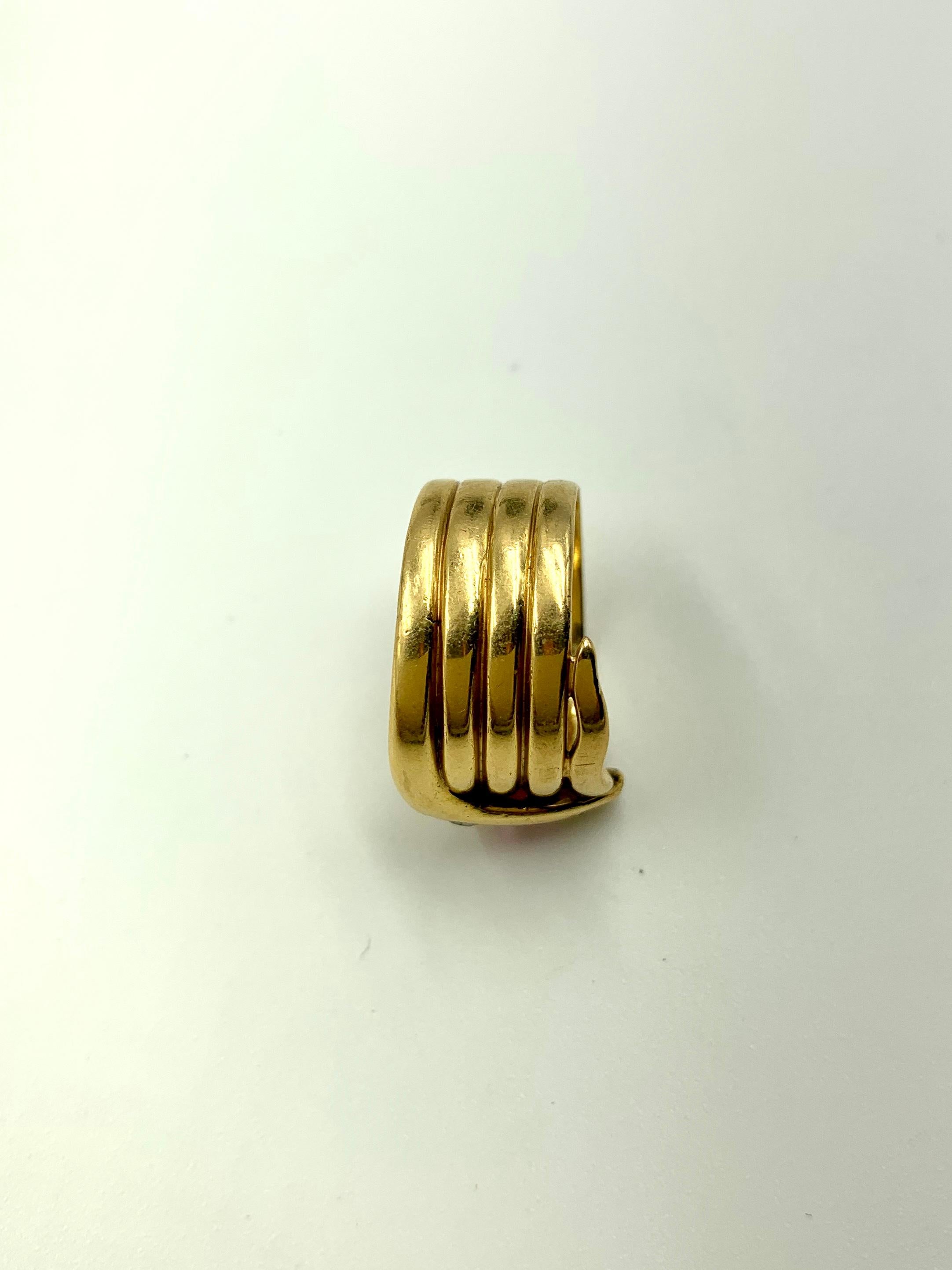 Women's or Men's Art Deco 18 Karat Yellow Gold Diamond and Ruby Snake Ring, circa 1920 For Sale