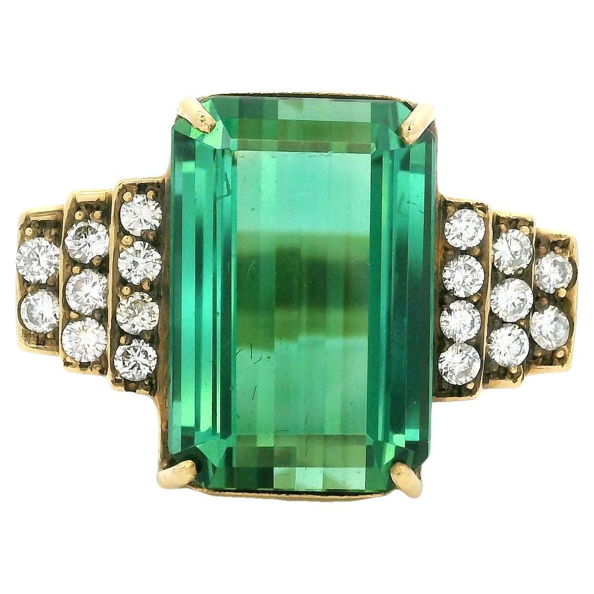 Art Deco 18K Yellow Gold Green Tourmaline and Diamond Cocktail Ring, Circa 1930s For Sale