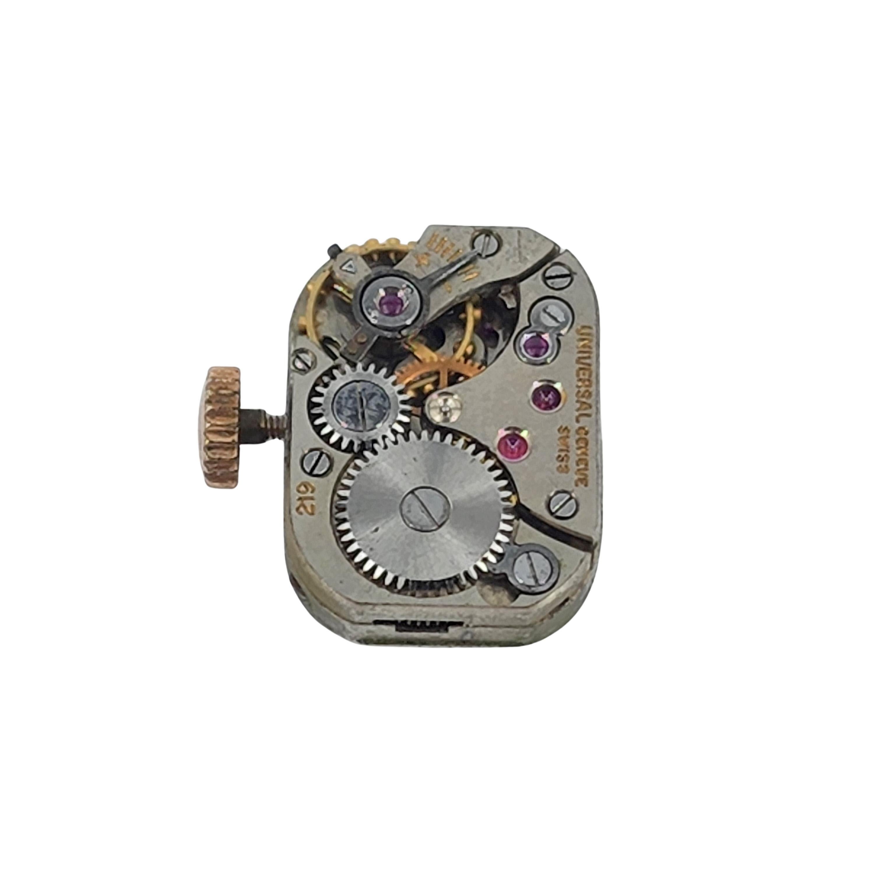 Art Deco 18kt Gold Bangle Universal Geneve Watch with 4.40 CTW in Diamonds en vente 1