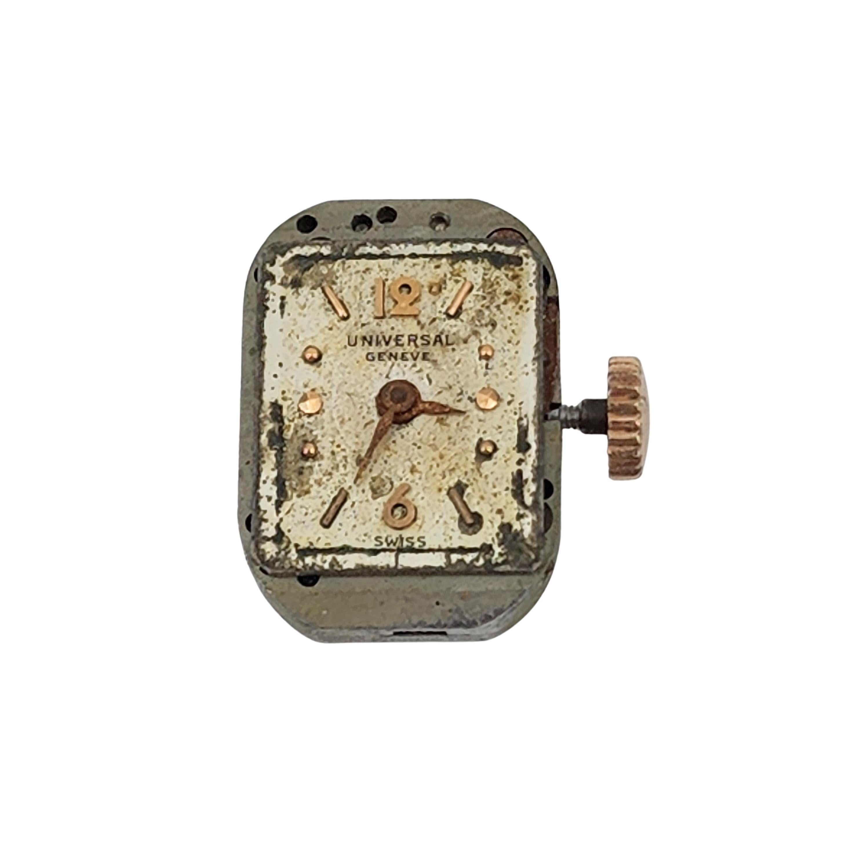 Art Deco 18kt Gold Bangle Universal Geneve Watch with 4.40 CTW in Diamonds en vente 2