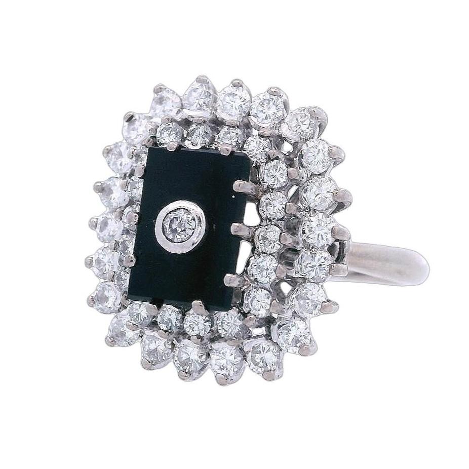 Anillo Art Déco de Oro de 18 Kt con Diamantes y Ónice Corte redondo en venta