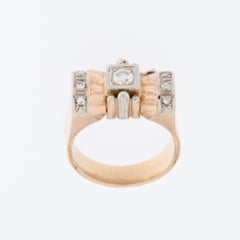 Art Deco Ring aus 18 Karat Gelb- und Weißgold, handgemeißelt, mit Diamanten