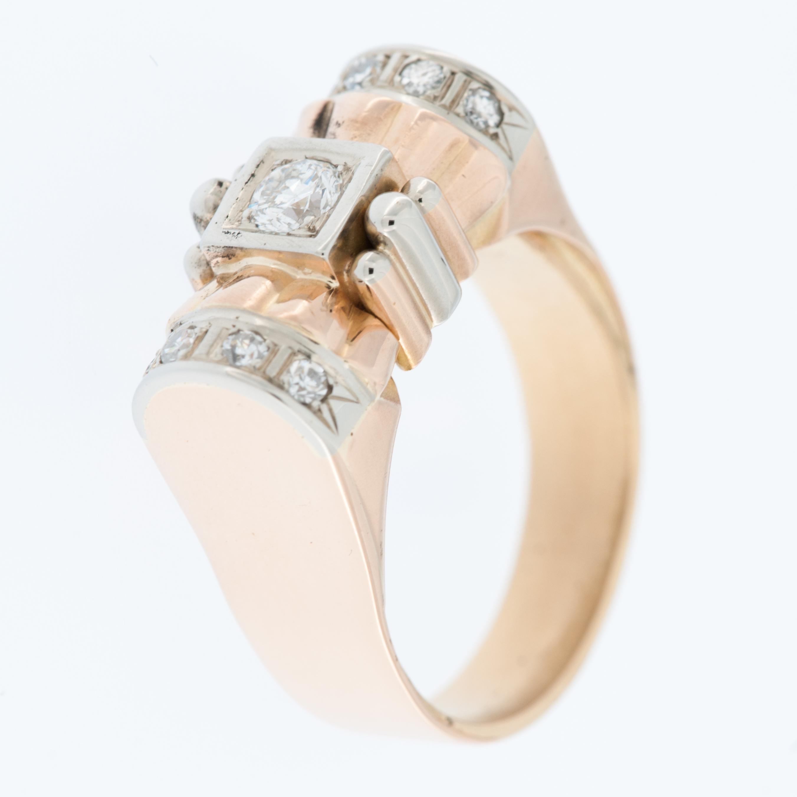 Brilliant Cut Art Deco 18 karat Yellow and White Gold Hand-Chiselled Ring with Diamonds For Sale