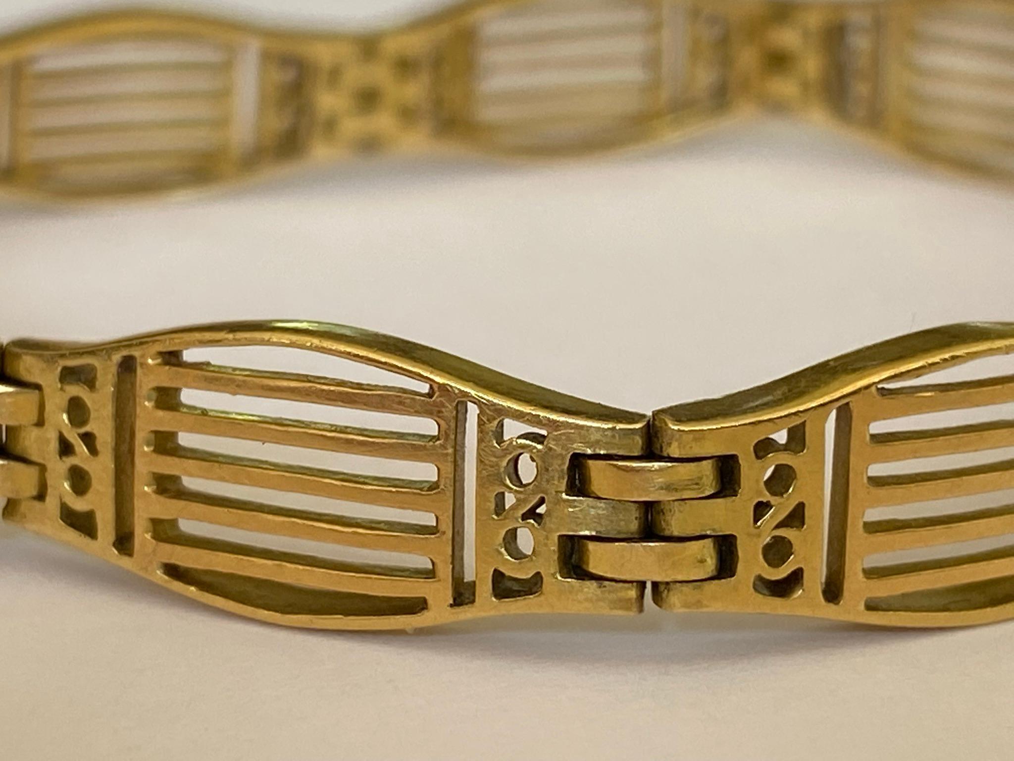 Art Deco 18kt Yellow Gold French Link Bracelet  For Sale 1