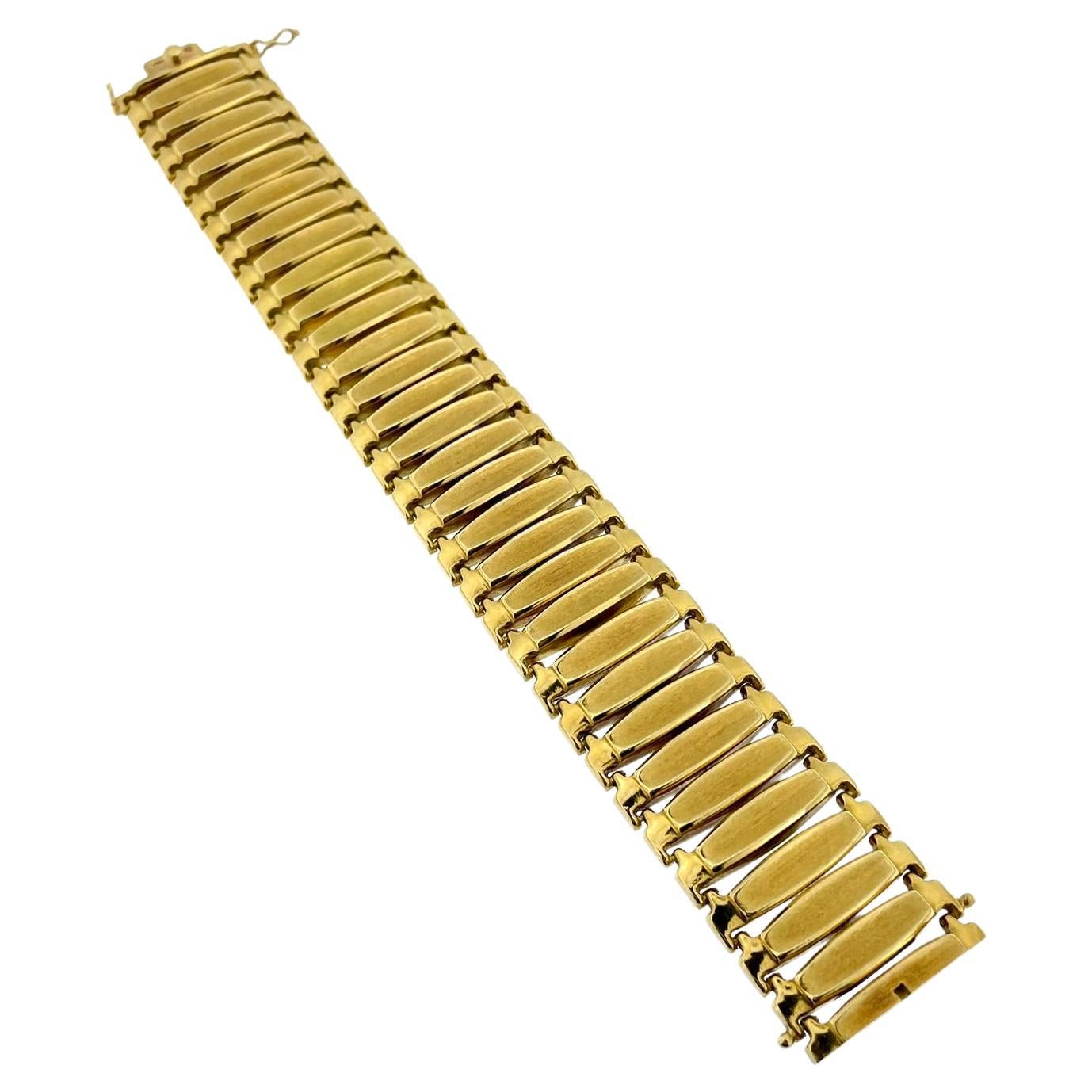 Art Deco 18kt Yellow Gold Wide Flexible French Bracelet For Sale