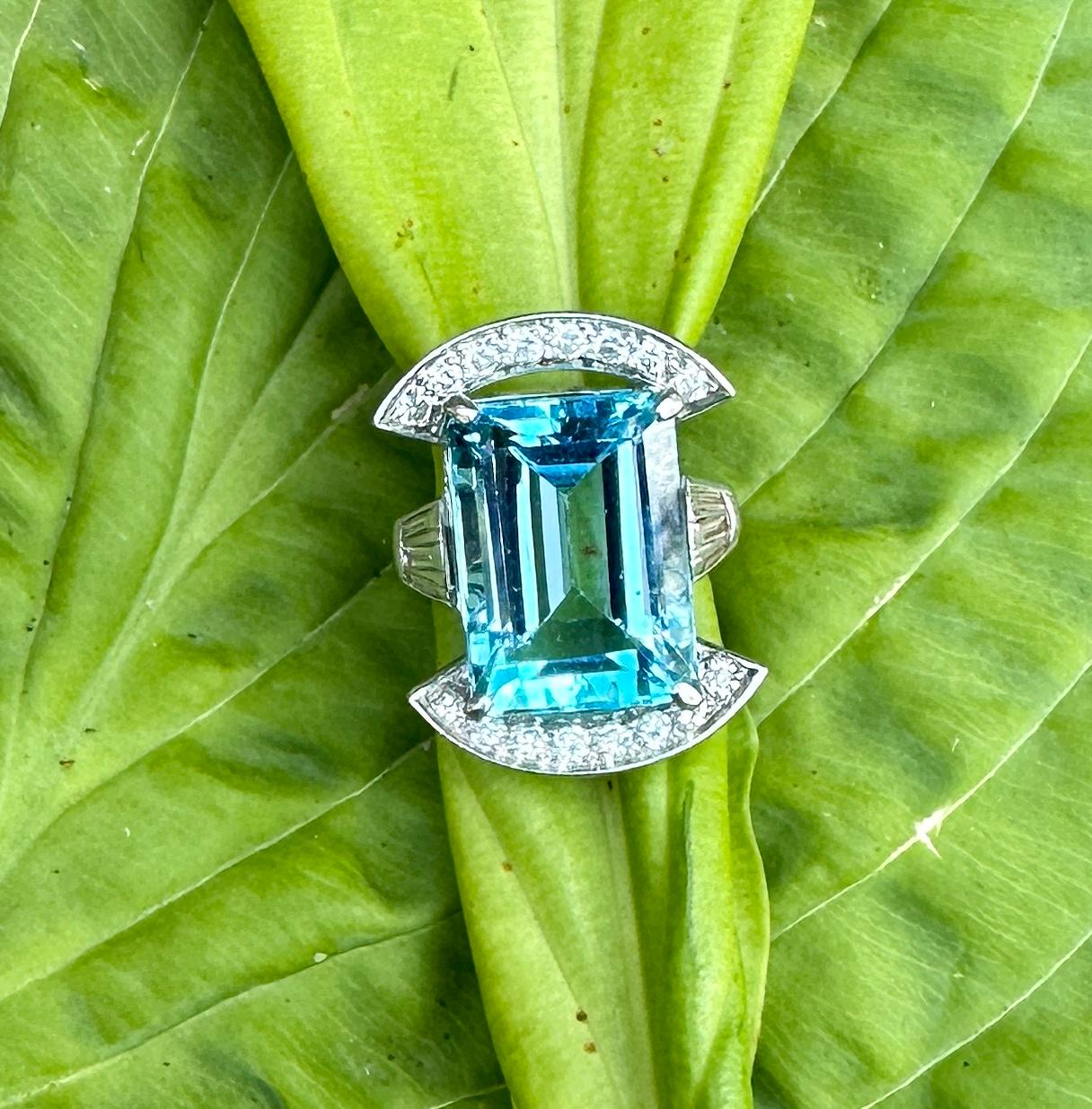Statement-Ring aus Platin mit 19 Karat blauem Topas und 24 Diamanten im Art déco-Stil im Angebot 9