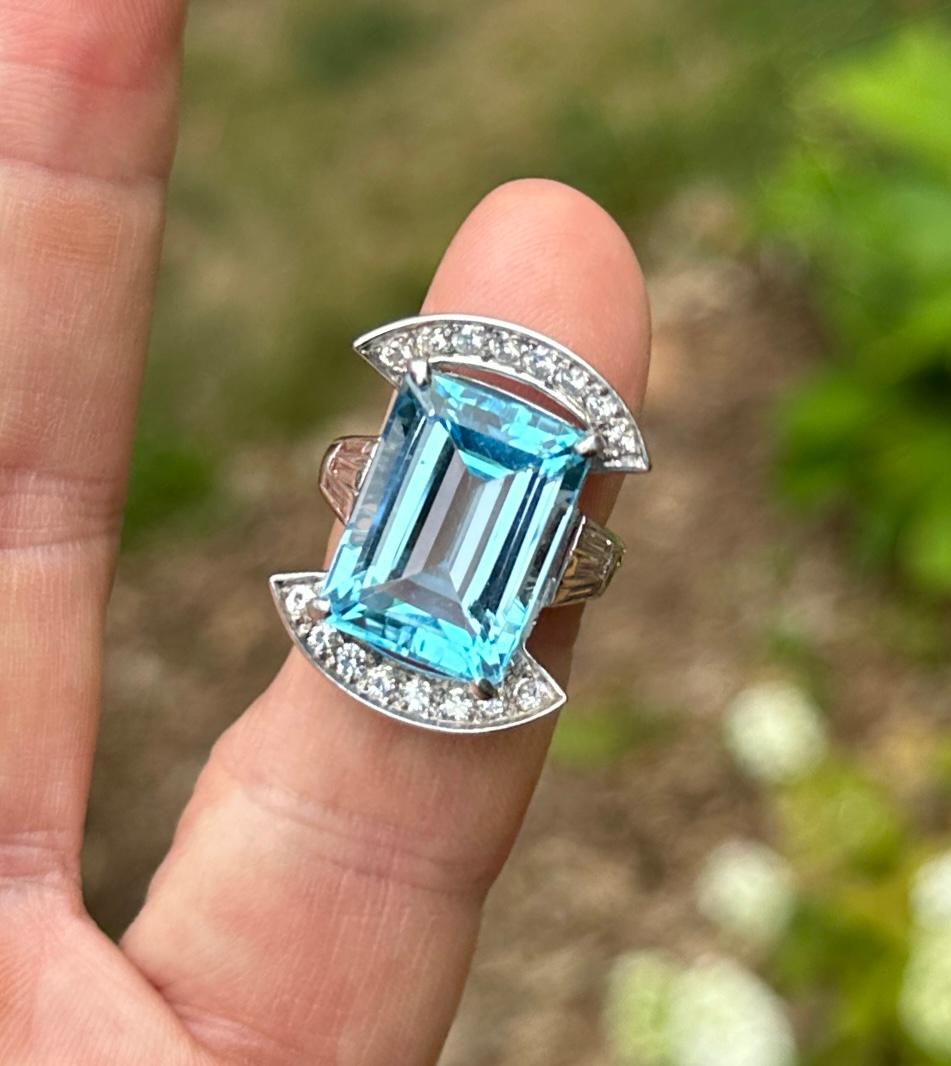 Women's Art Deco 19 Carat Blue Topaz 24 Diamond Platinum Cocktail Ring Statement Ring For Sale