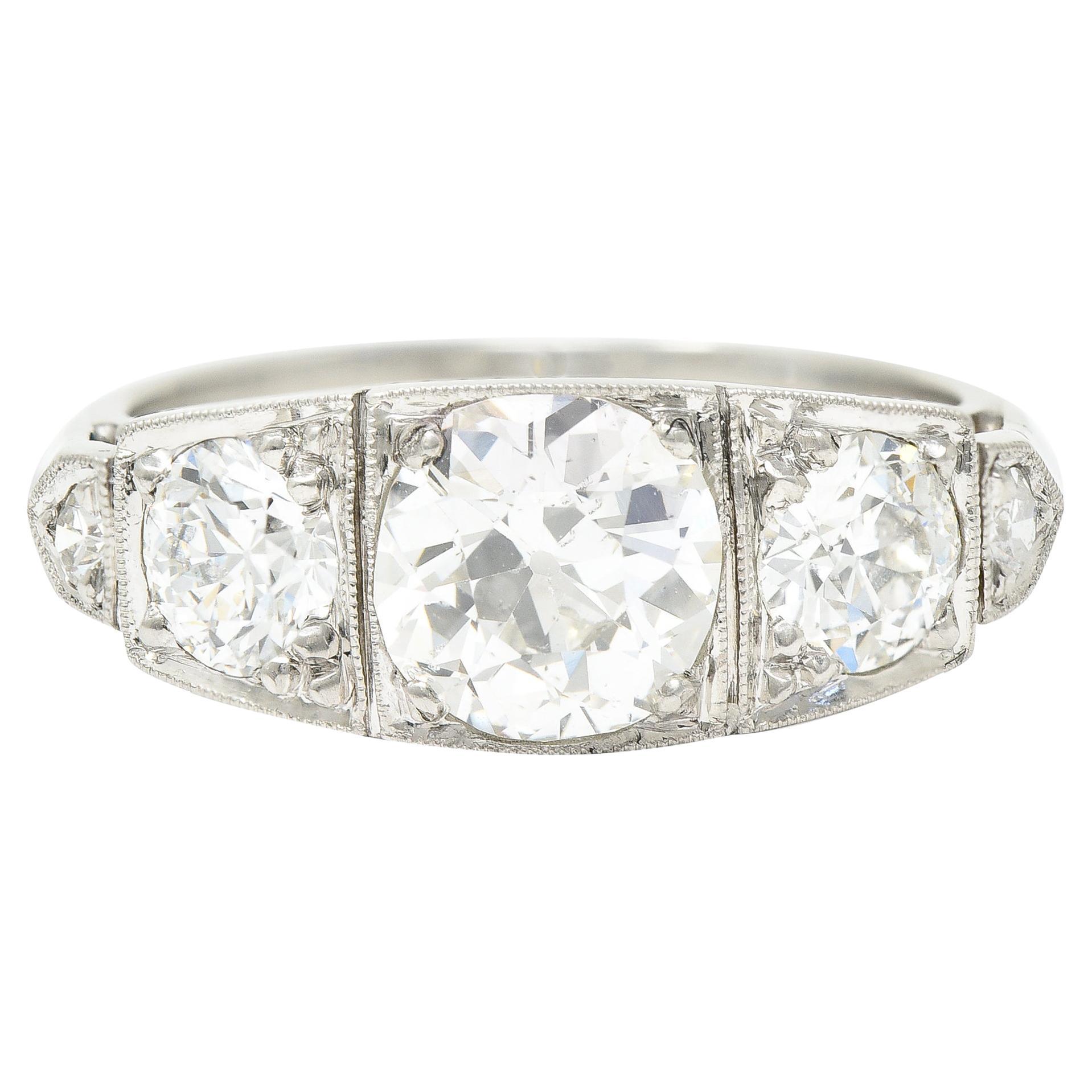 Bague Art déco à cinq pierres en platine avec diamant taille européenne ancienne de 1,91 carat