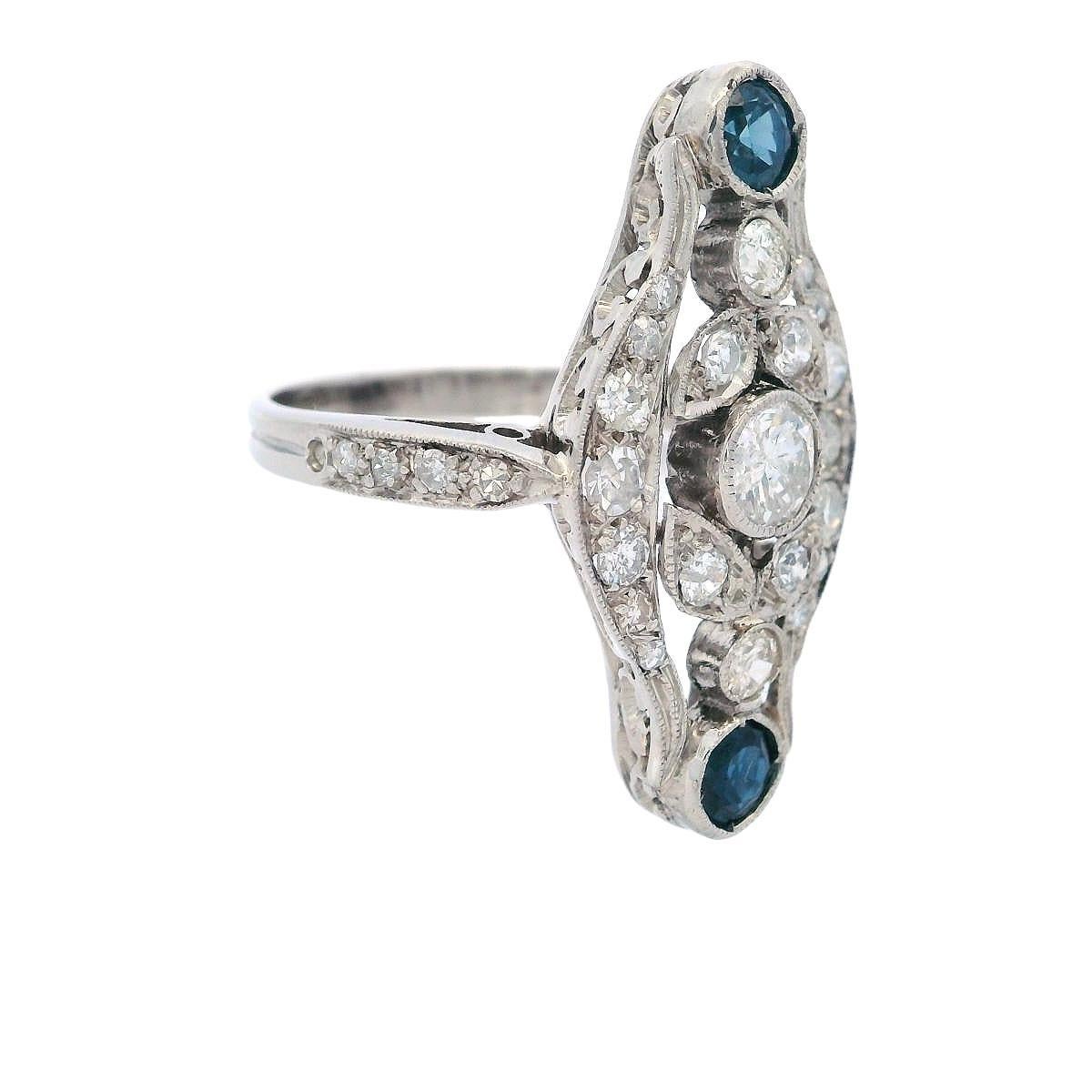 Bague Art déco 1915 filigrane en or blanc 18 carats avec diamants et saphirs en vente 3