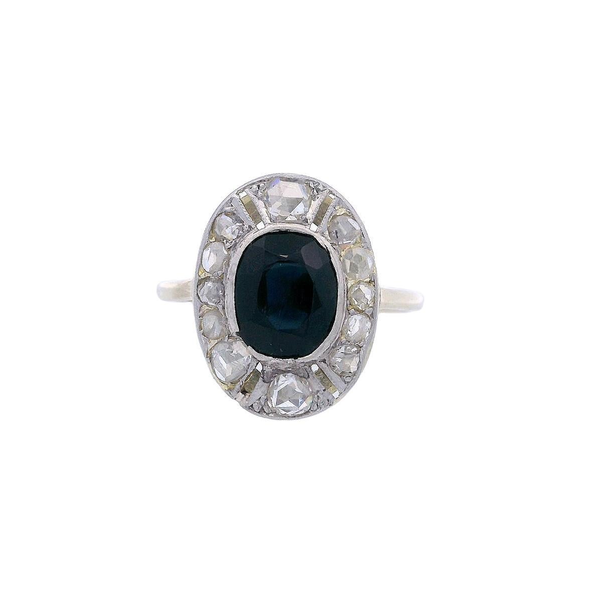 Oval Cut Art Deco 1915 Ring in 18kt Gold and Platinum with Sapphire and Diamonds
