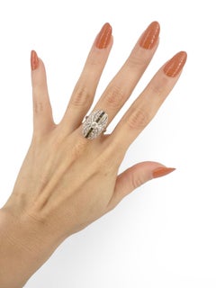 Art Deco 1920 18kt Gold and Platinum Ring with Diamonds & Sapphires