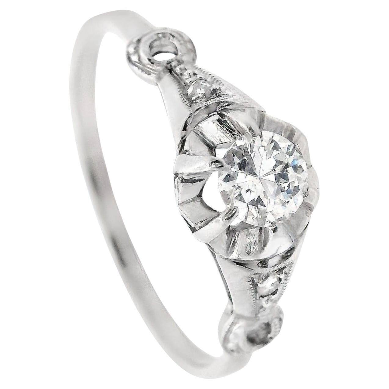 Art Deco 1920 Verlobungsring aus Platin mit Diamanten im Angebot