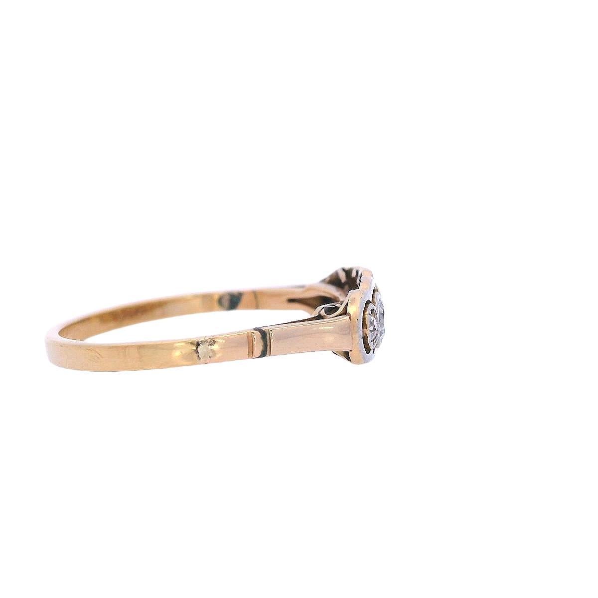 Bague Art déco 1920 en or jaune 18 carats avec diamants Excellent état - En vente à Aventura, FL