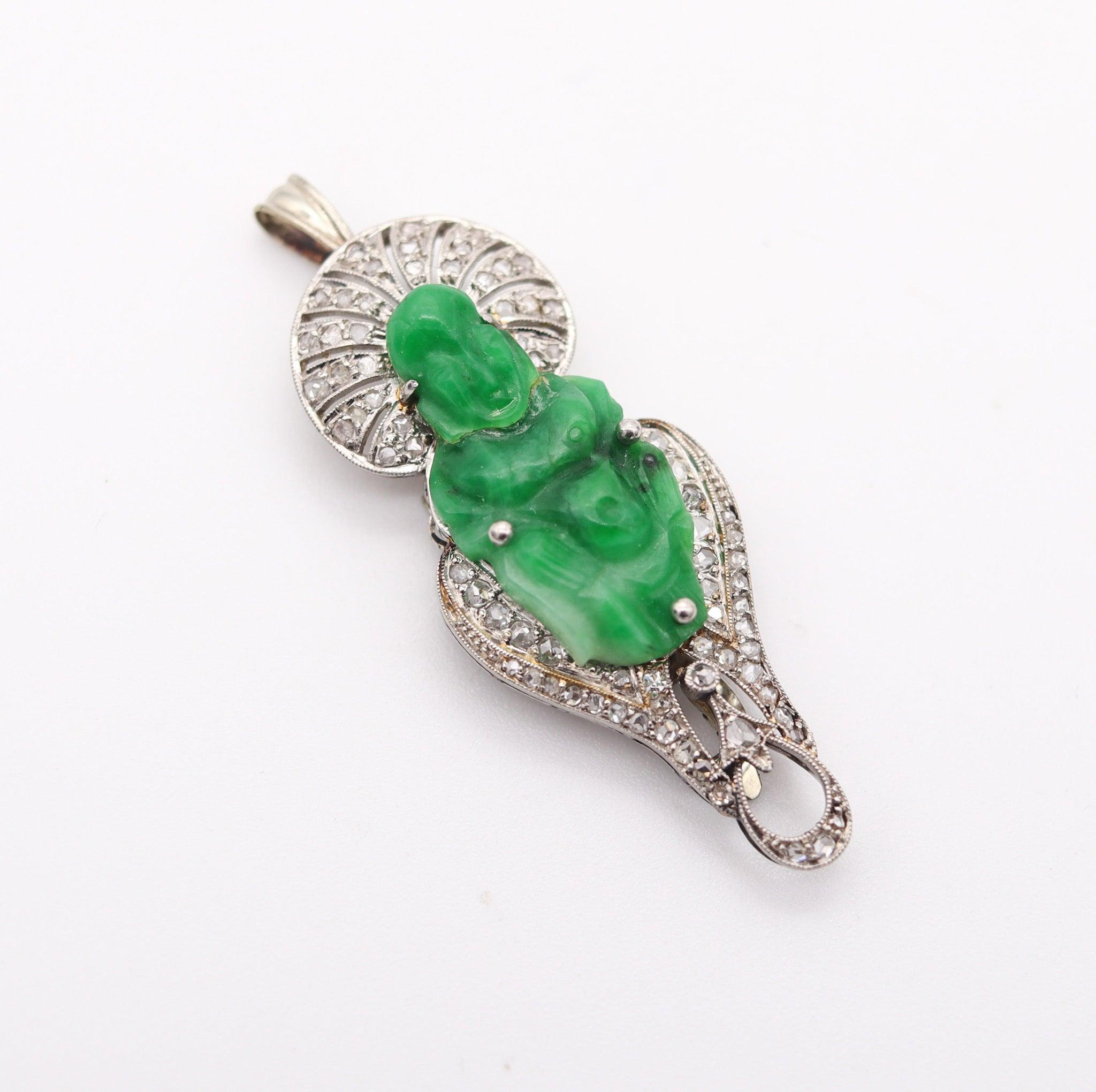 ART DECO 1920 Jadeit Jade Buddha-Clip-Brosche aus Platin mit Diamanten im Platin- und Rosenschliff im Zustand „Hervorragend“ im Angebot in Miami, FL