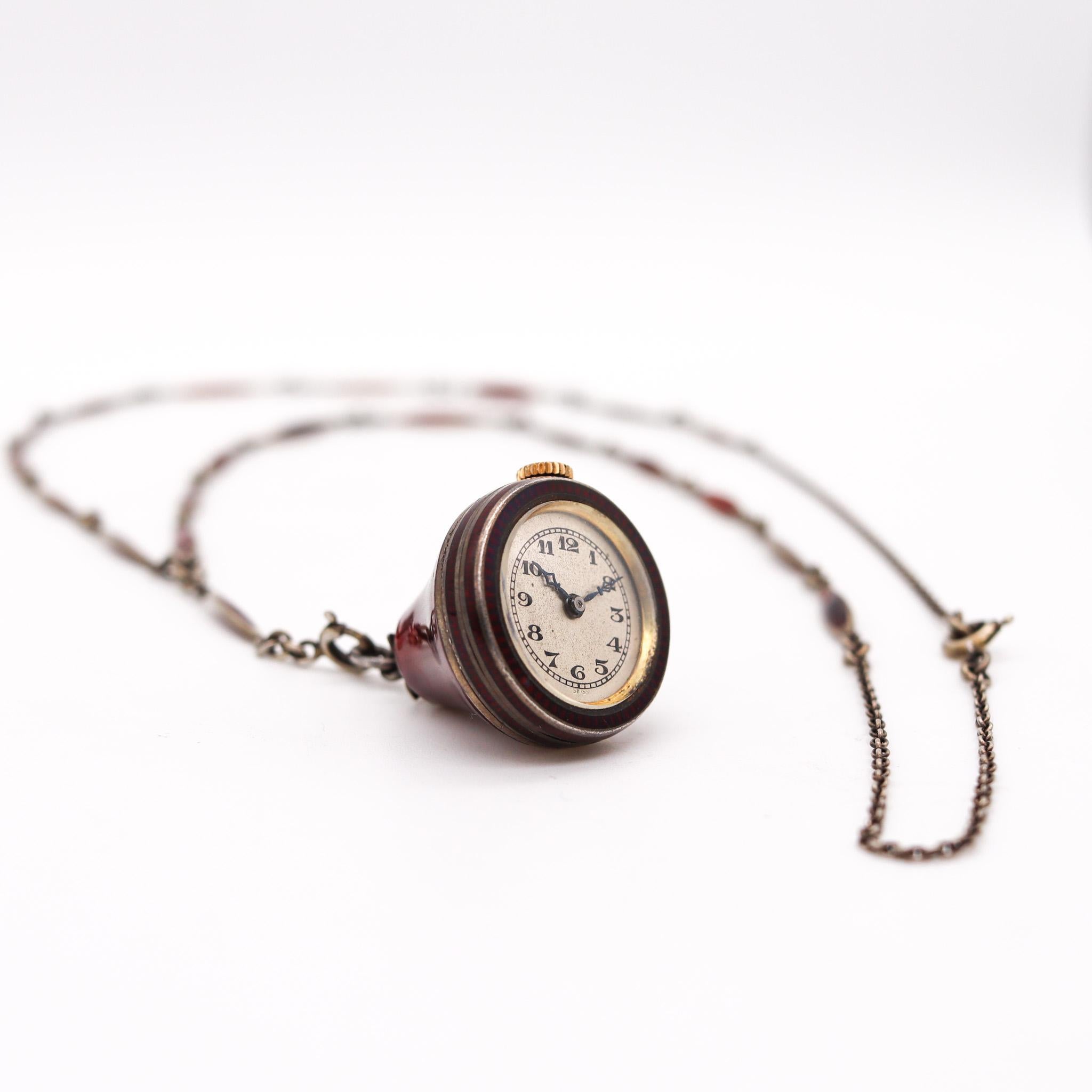 Art Deco 1920 Lavalier Halskette Uhr mit roter Emaille Guilloche in .985 Silber (Art déco) im Angebot