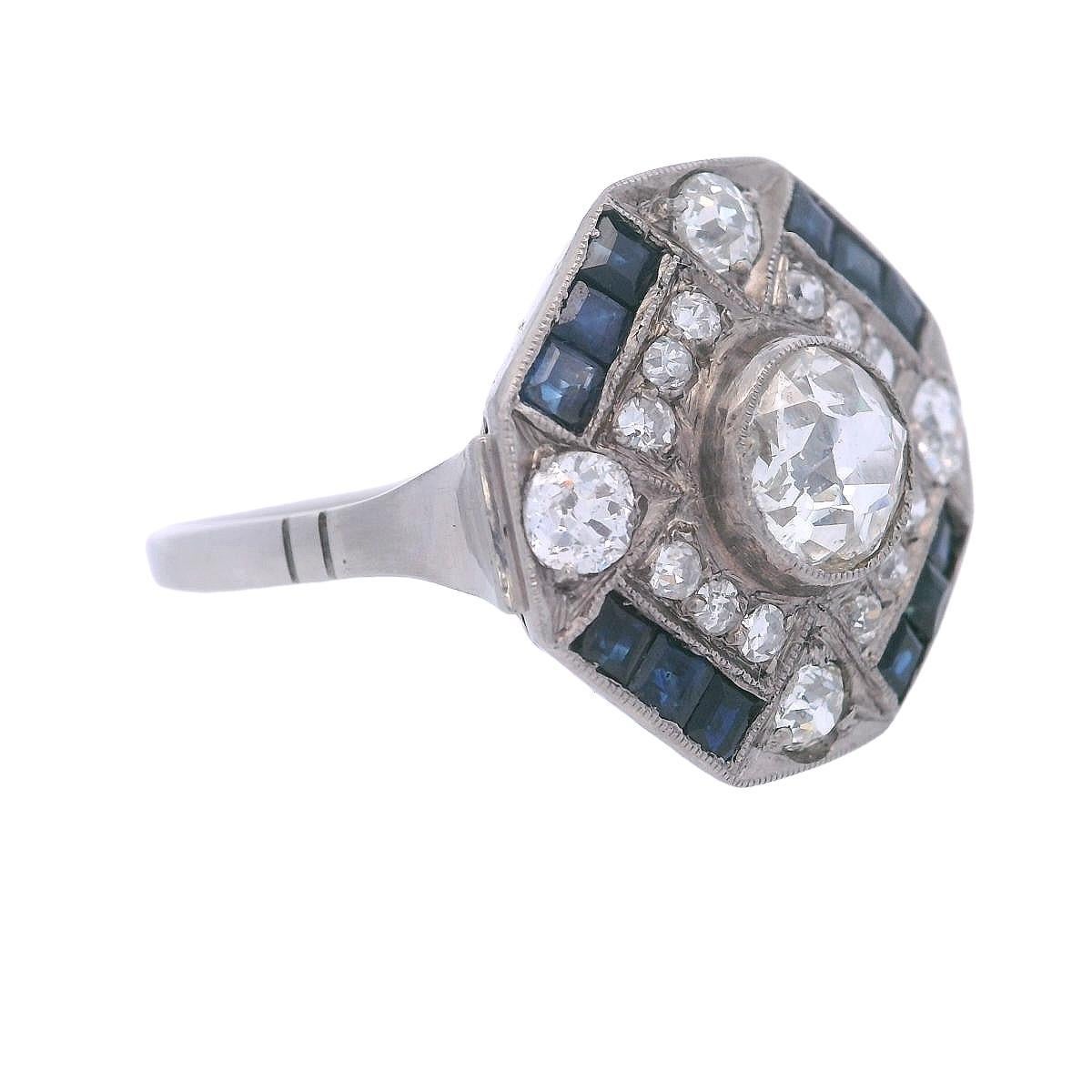 Art Deco 1920 Platinum Ring with 1.90 CTW in Old mine Diamonds and Sapphires In Excellent Condition For Sale In Aventura, FL