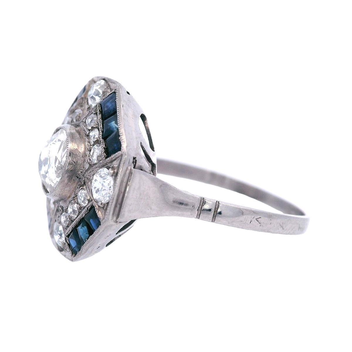 Art Deco 1920 Platinum Ring with 1.90 CTW in Old mine Diamonds and Sapphires For Sale 2