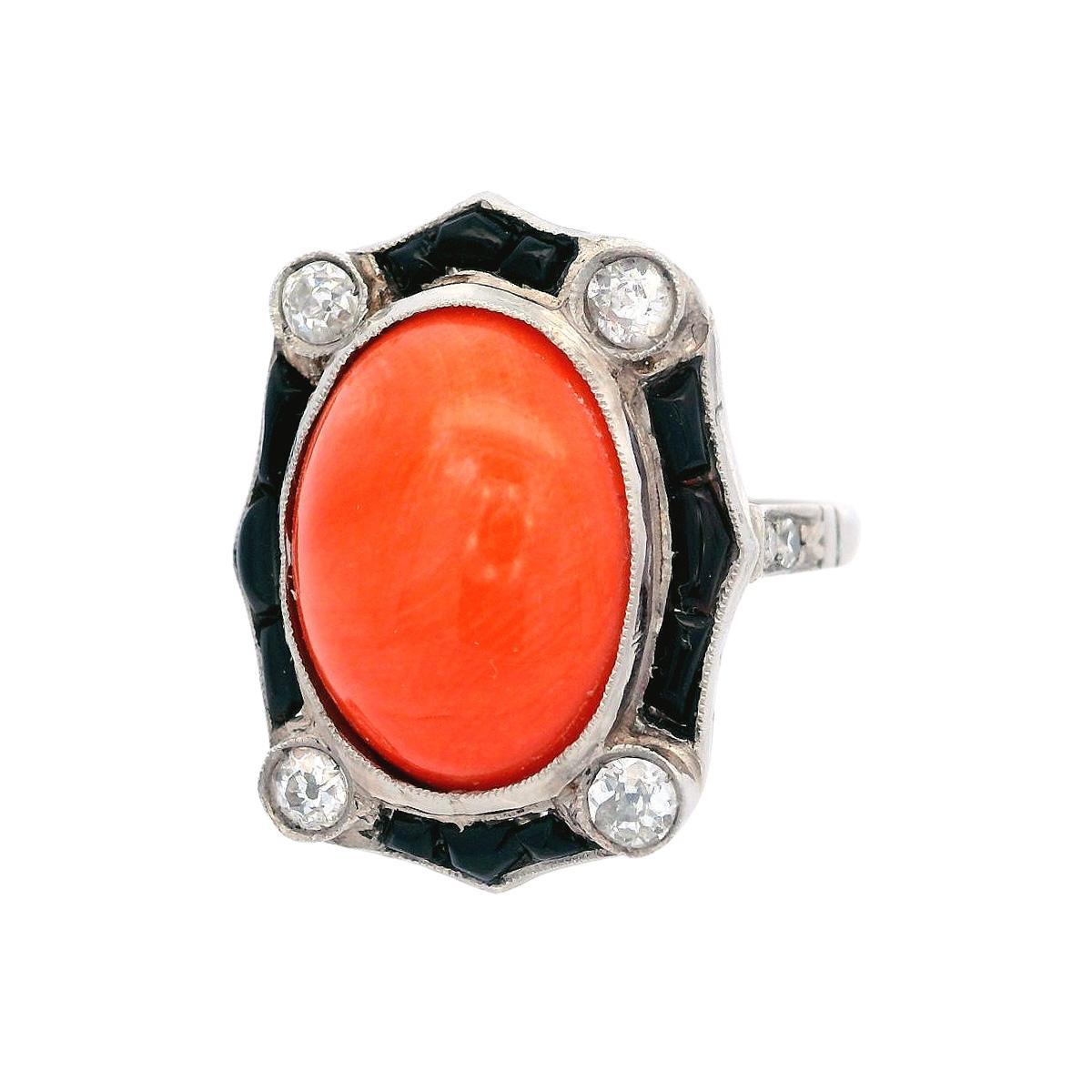 da uomo o donna Anello Art Deco 1920 in platino con diamanti, corallo e onice in vendita