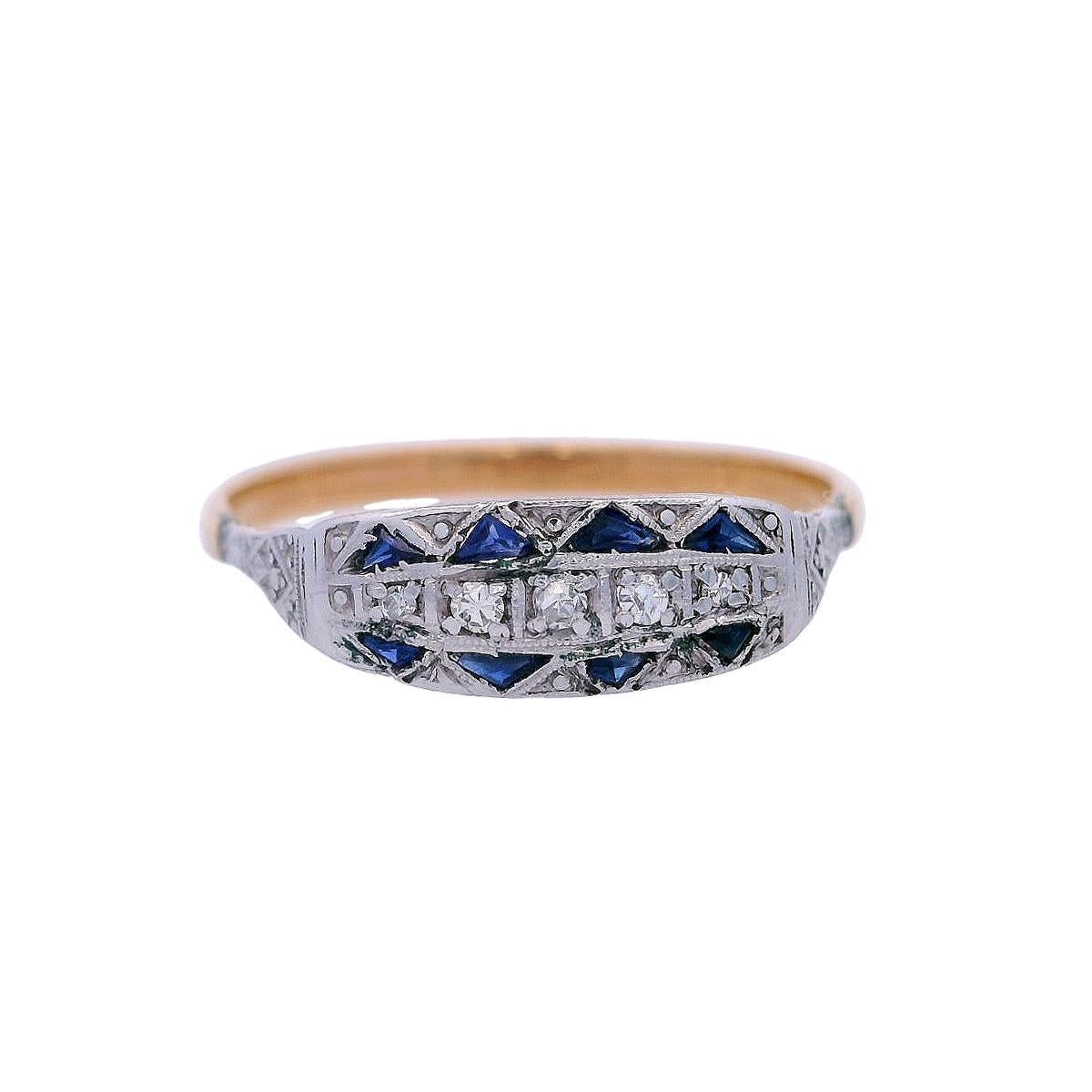 Single Cut Art Deco 1920 Ring in 18k yellow Gold and Platinum with Diamonds & Sapphires For Sale