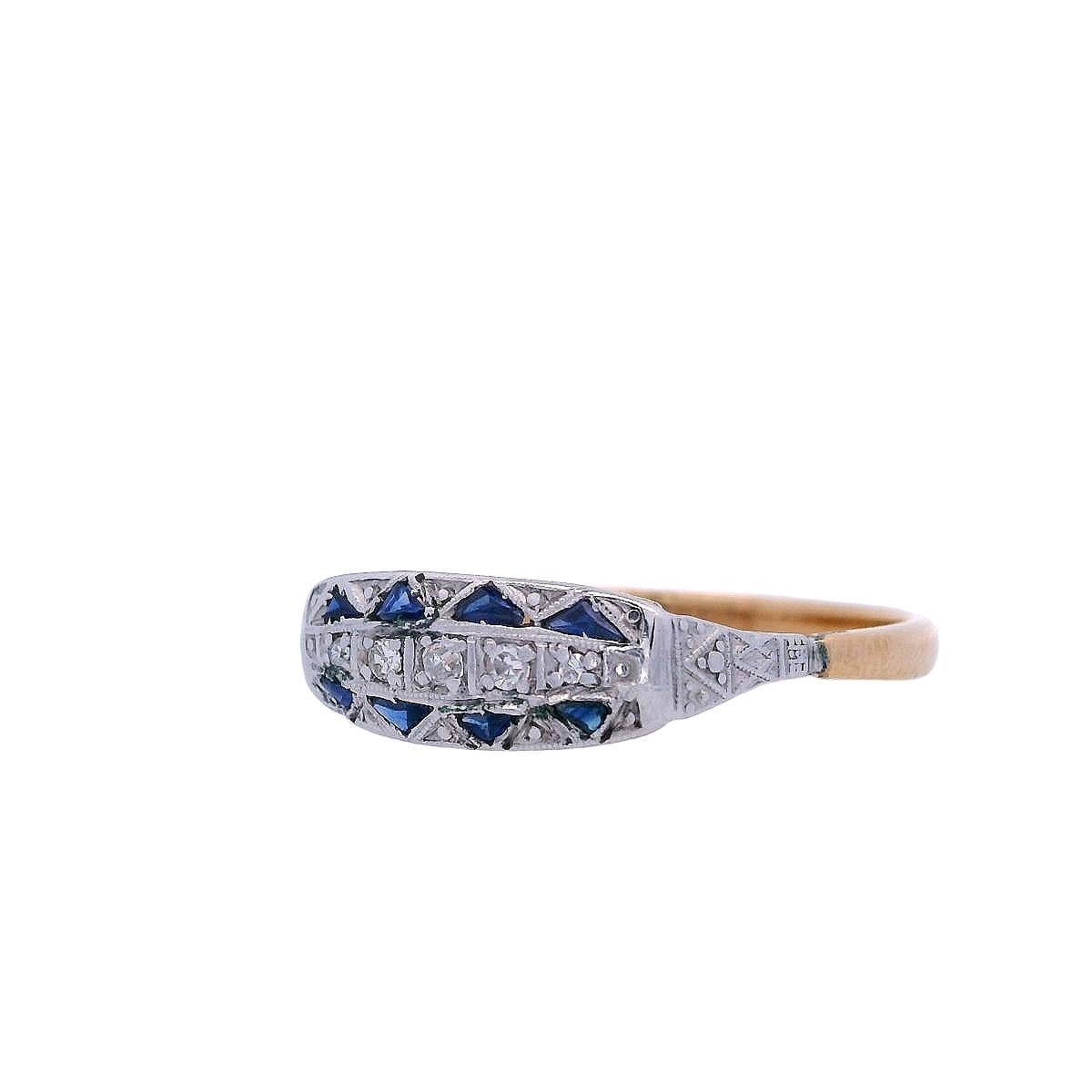 Art Deco 1920 Ring in 18k yellow Gold and Platinum with Diamonds & Sapphires For Sale 1