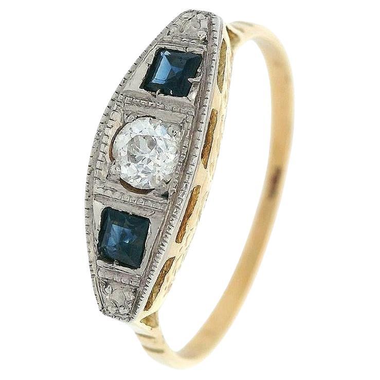 Art Deco 1920 Ring in 18kt gold and Platinum with Diamond and Sapphire