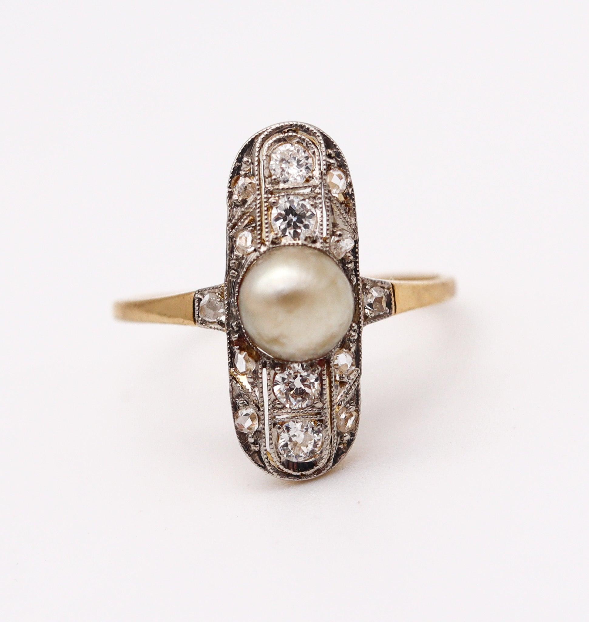 Art Deco ART DECO 1920 Ring With Natural Pearl In 18Kt Yellow Gold And Rose Cut Diamonds For Sale