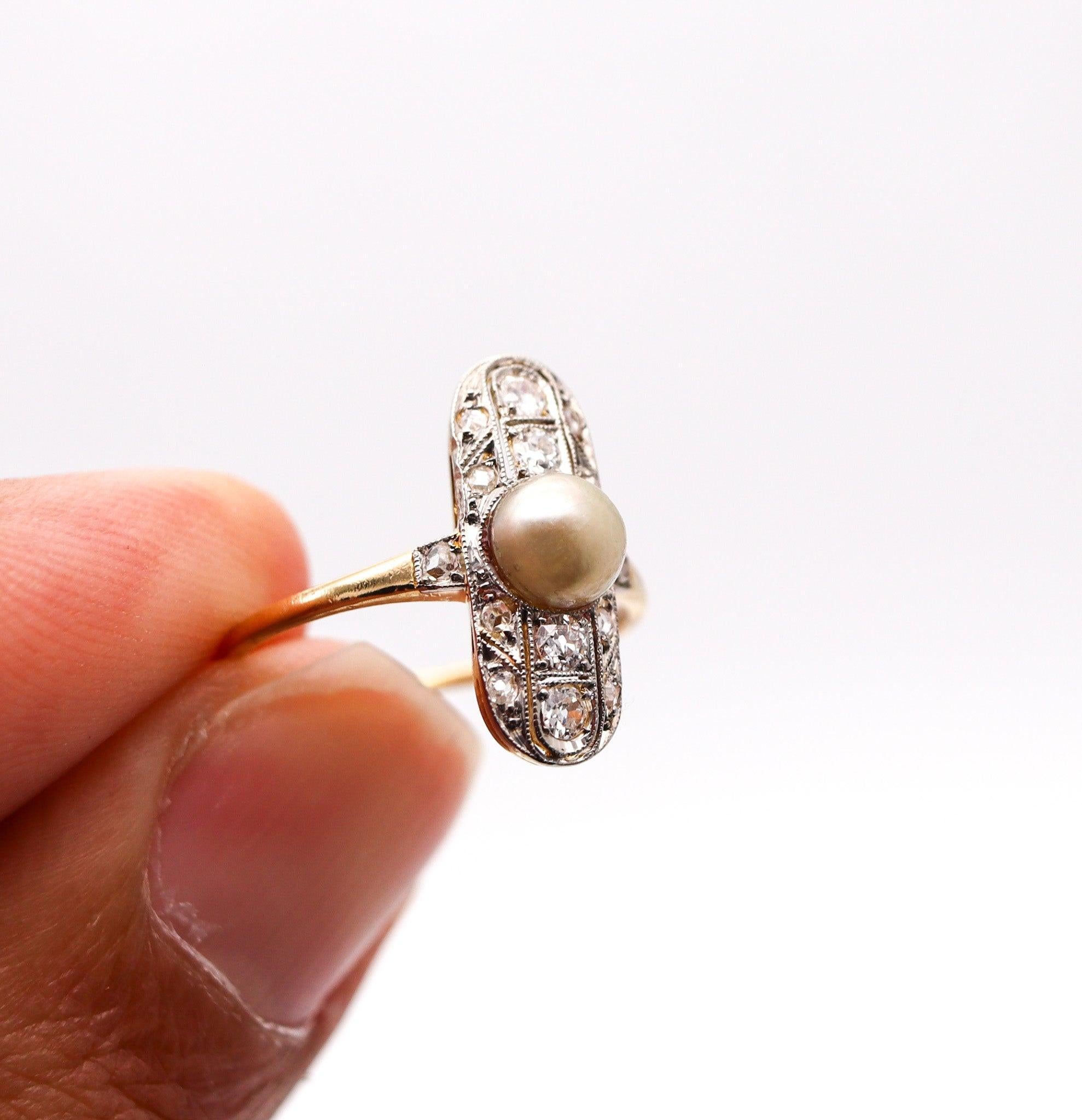 ART DECO 1920 Ring With Natural Pearl In 18Kt Yellow Gold And Rose Cut Diamonds For Sale 1