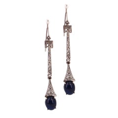 Art Deco 1920 Style hanging Earrings in Platinum with Diamonds and Sapphires