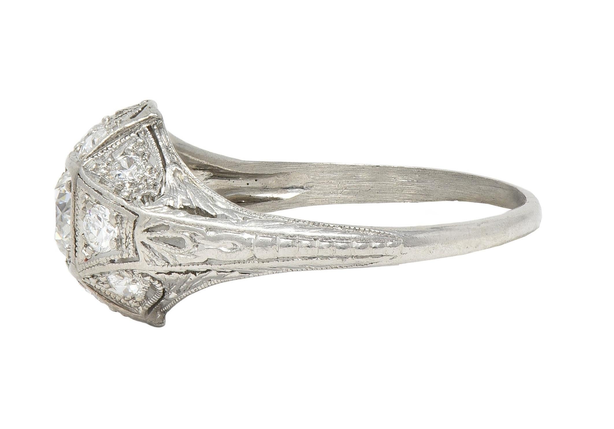 Art Deco 1920er Jahre 0,75 Karat Diamant Platin Antiker Quatrefoil Verlobungsring für Damen oder Herren im Angebot