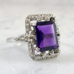 Art Deco 1920s 1.81 Carat Amethyst and Diamond Ring