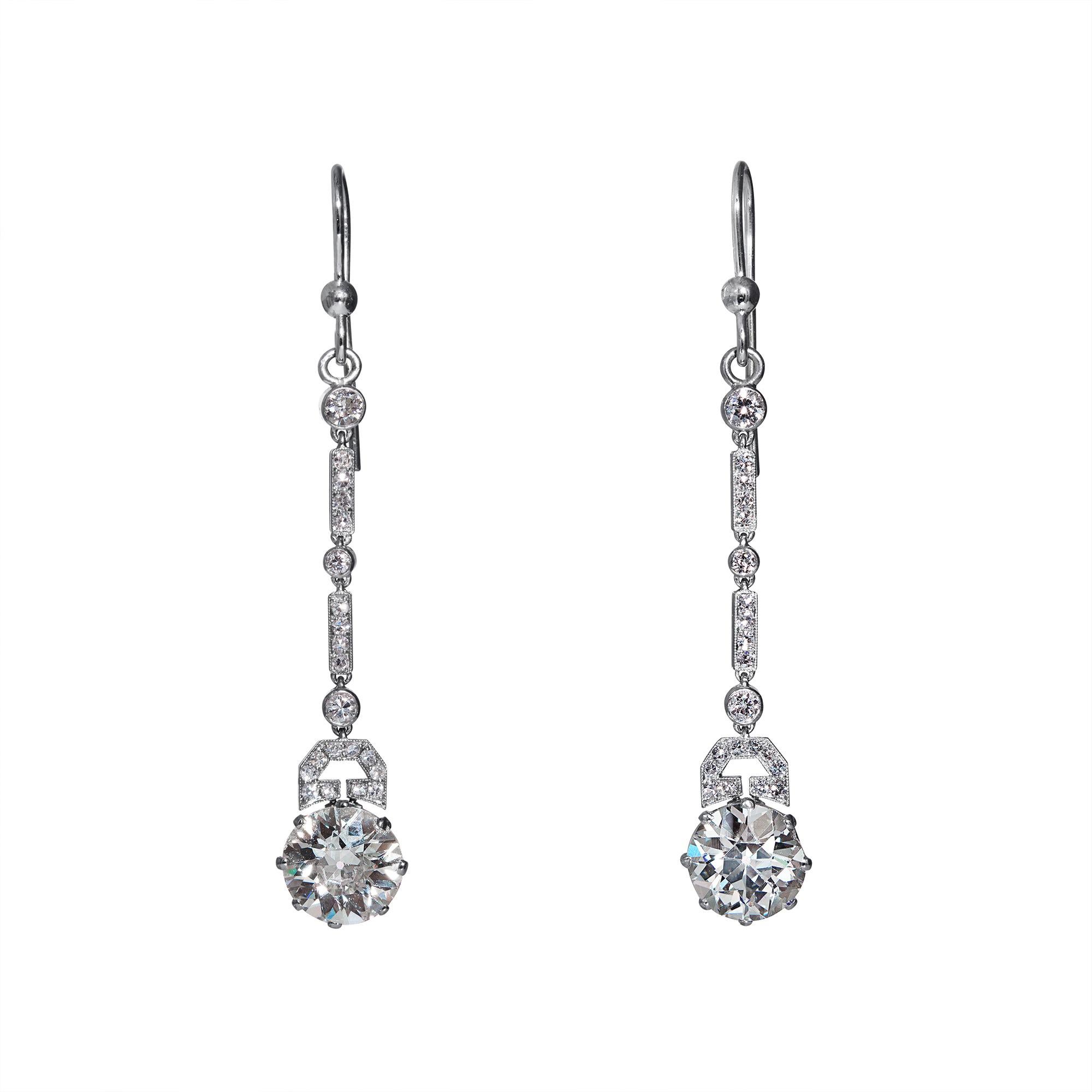 Art Deco 1920s 5.71ct Old European Diamond Drop Hanging Platinum Earrings 1