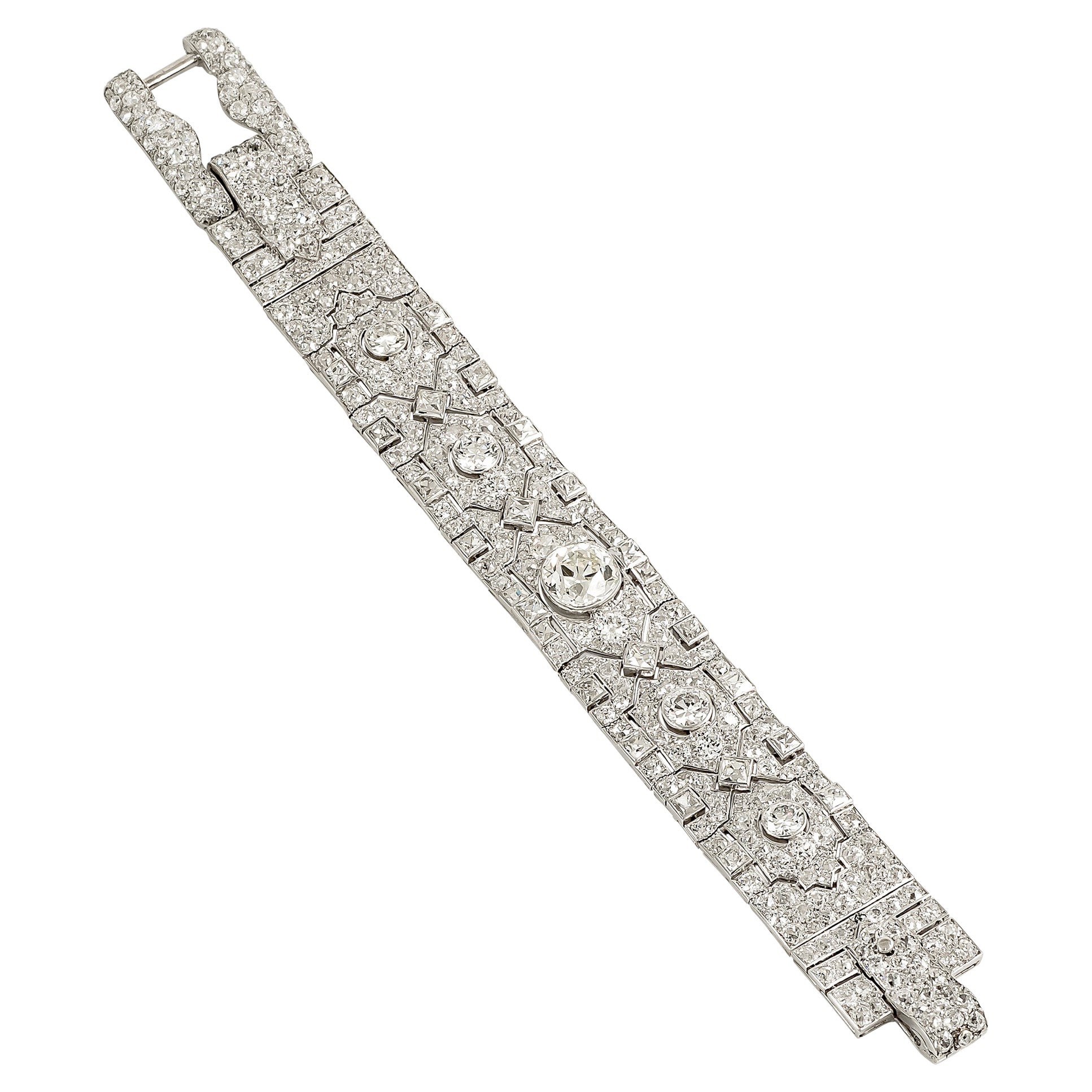 Art Deco 1920s Beautiful Diamond and Platinum Strap Bracelet For Sale