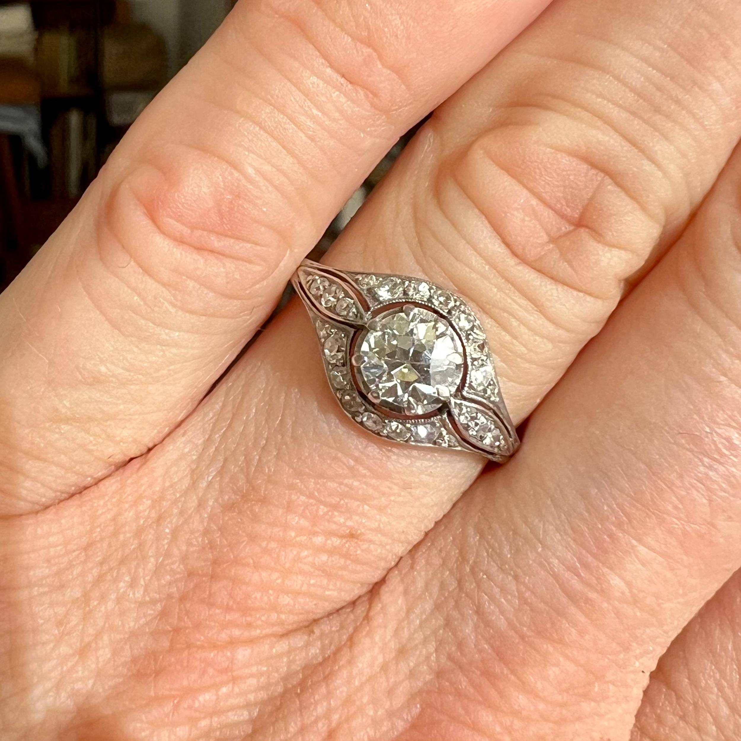 Art Deco 1920's Brilliant Cut Diamond 0.58 Carat Platinum Ring For Sale 3