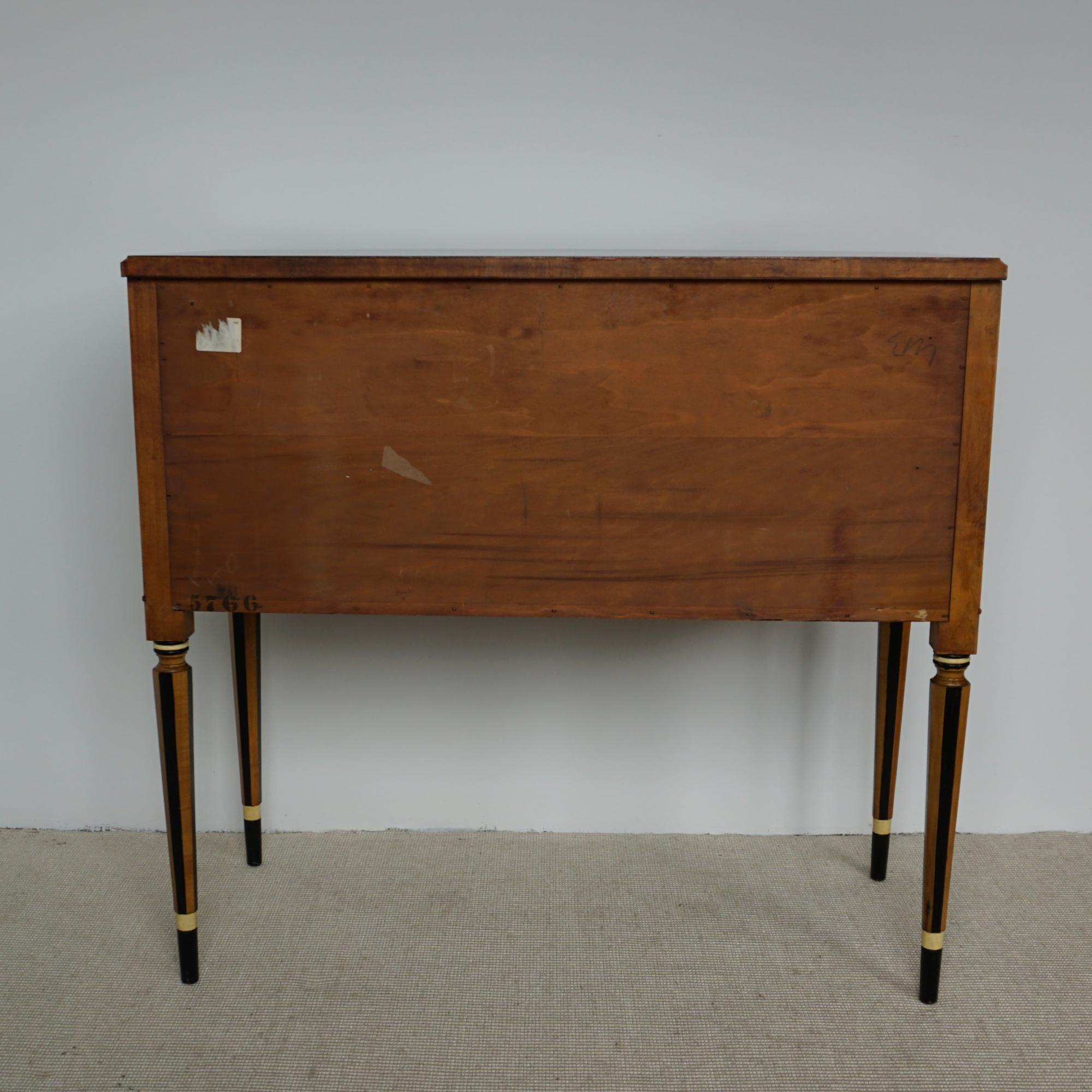 Art Deco 1920's Chest of Two Drawers Walnut and Satinwood with Ebonised Inlay For Sale 7