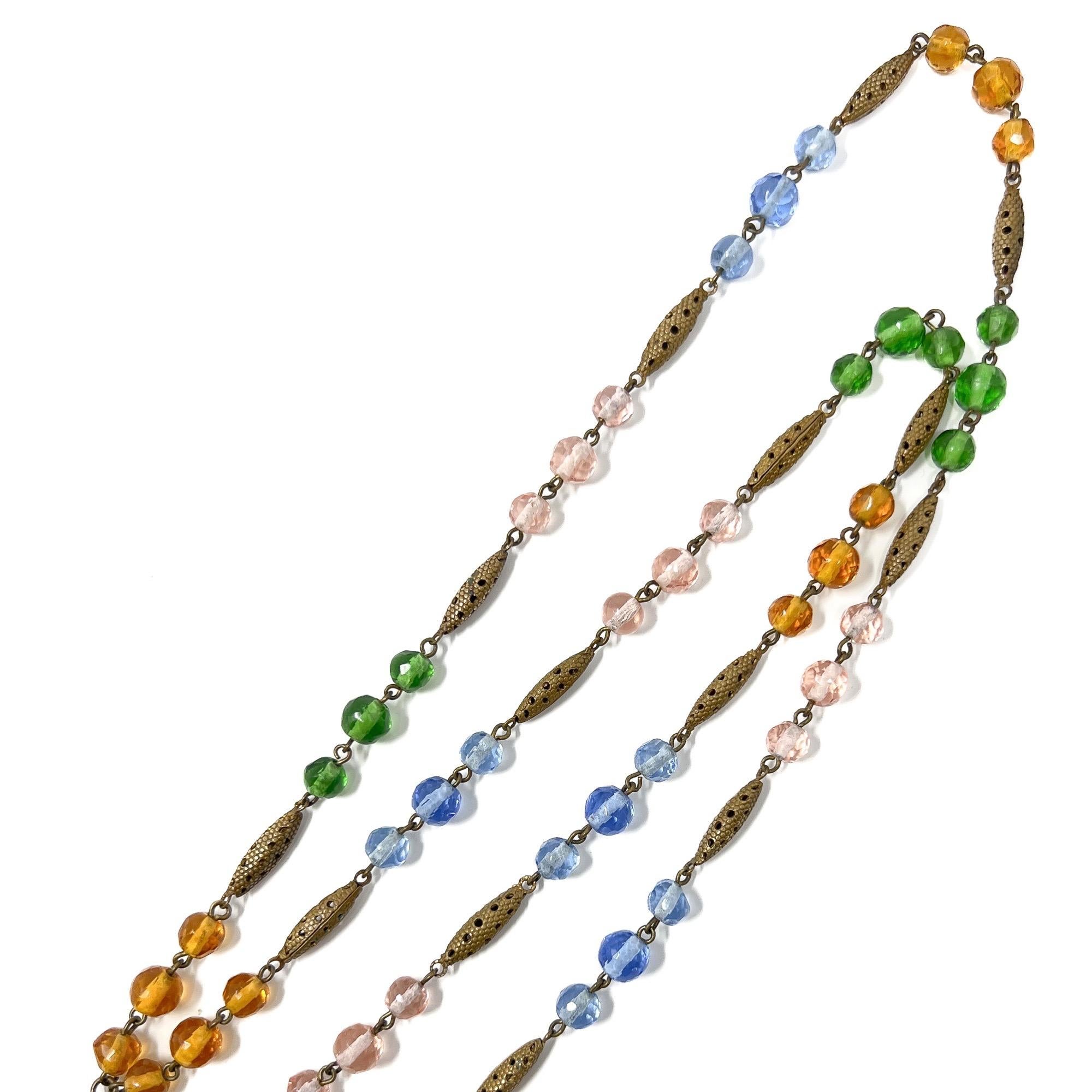 Collana con ciondolo in vetro cecoslovacco multicolore Art Déco 1920s in vendita 4