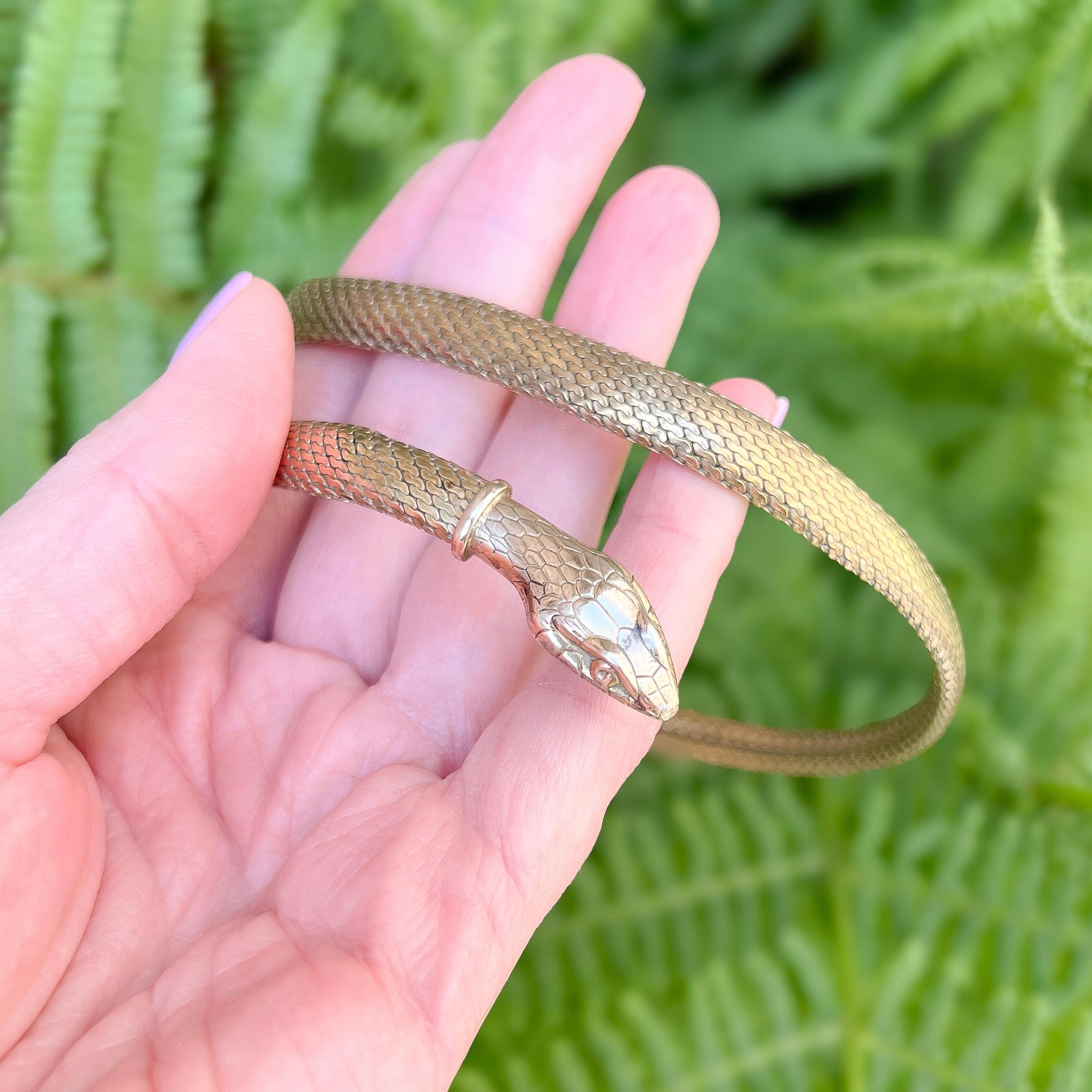 Women's Art Deco 1920s Gold Plated Mesh Vintage Snake Choker For Sale