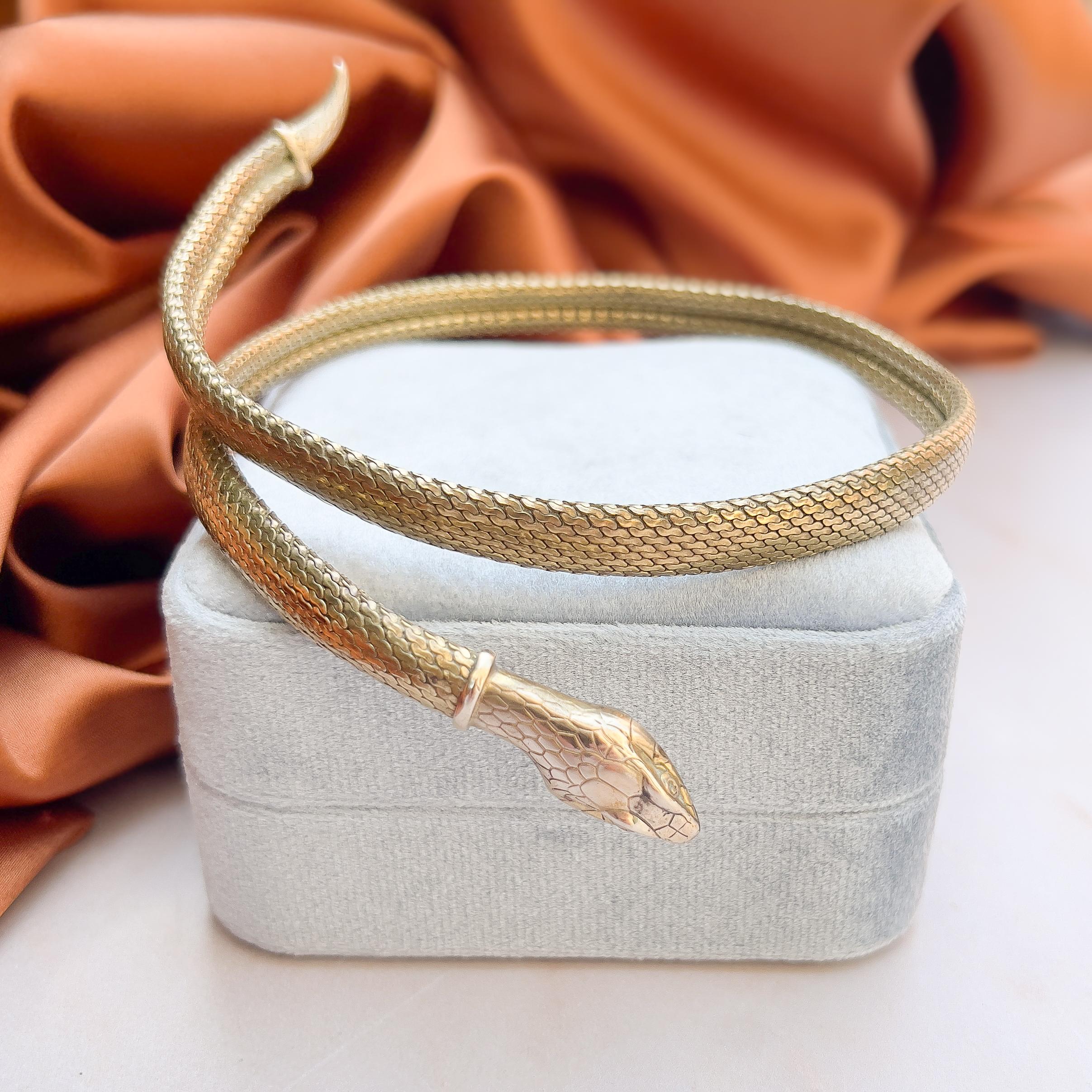 Art Deco 1920s Gold Plated Mesh Vintage Snake Choker For Sale 1