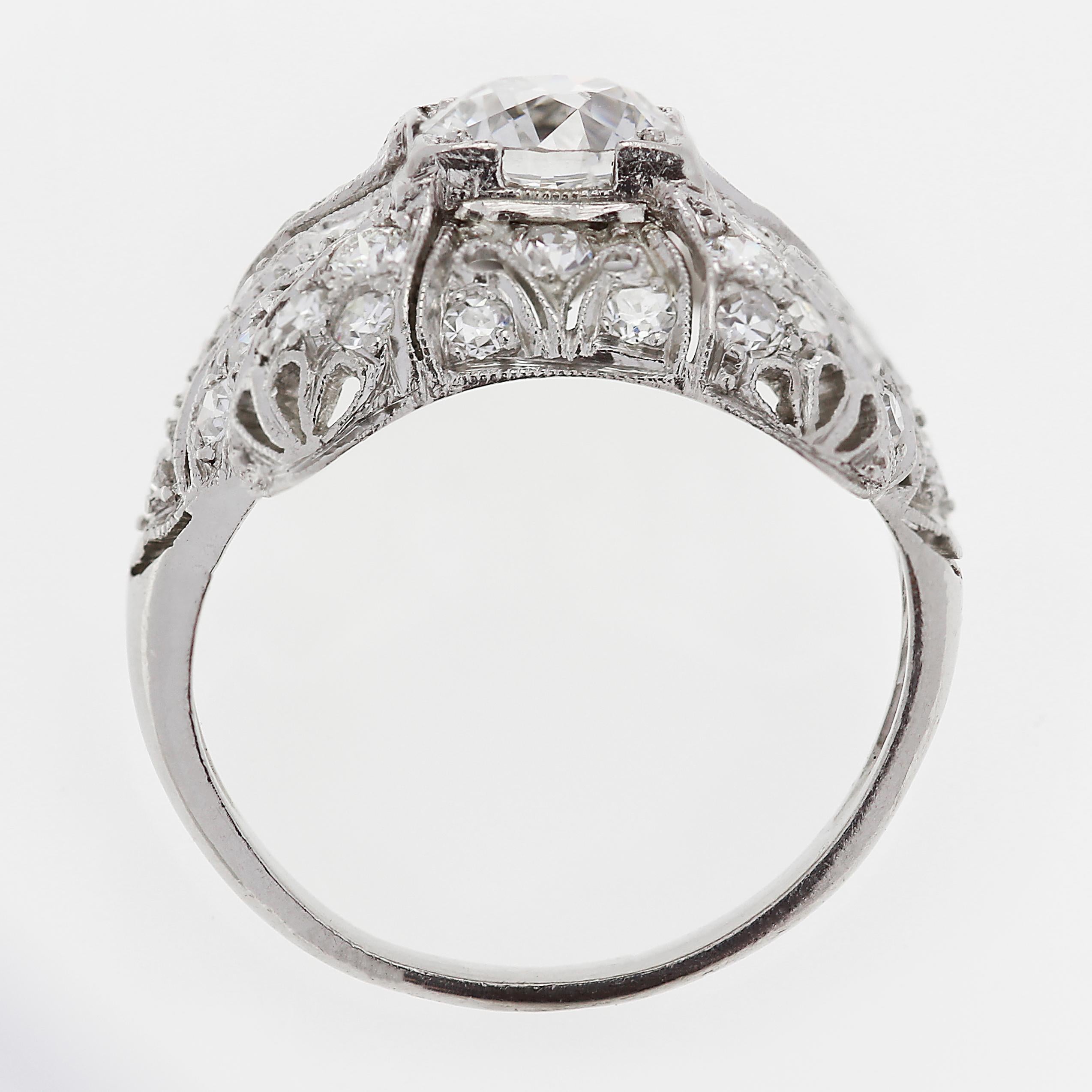 Women's Art Deco 1920s Old European Cut Diamond Ring Set in Platinum