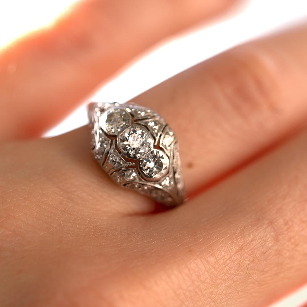 Art Deco 1920s Platinum 0.62ct Diamond Engagement Ring For Sale 2