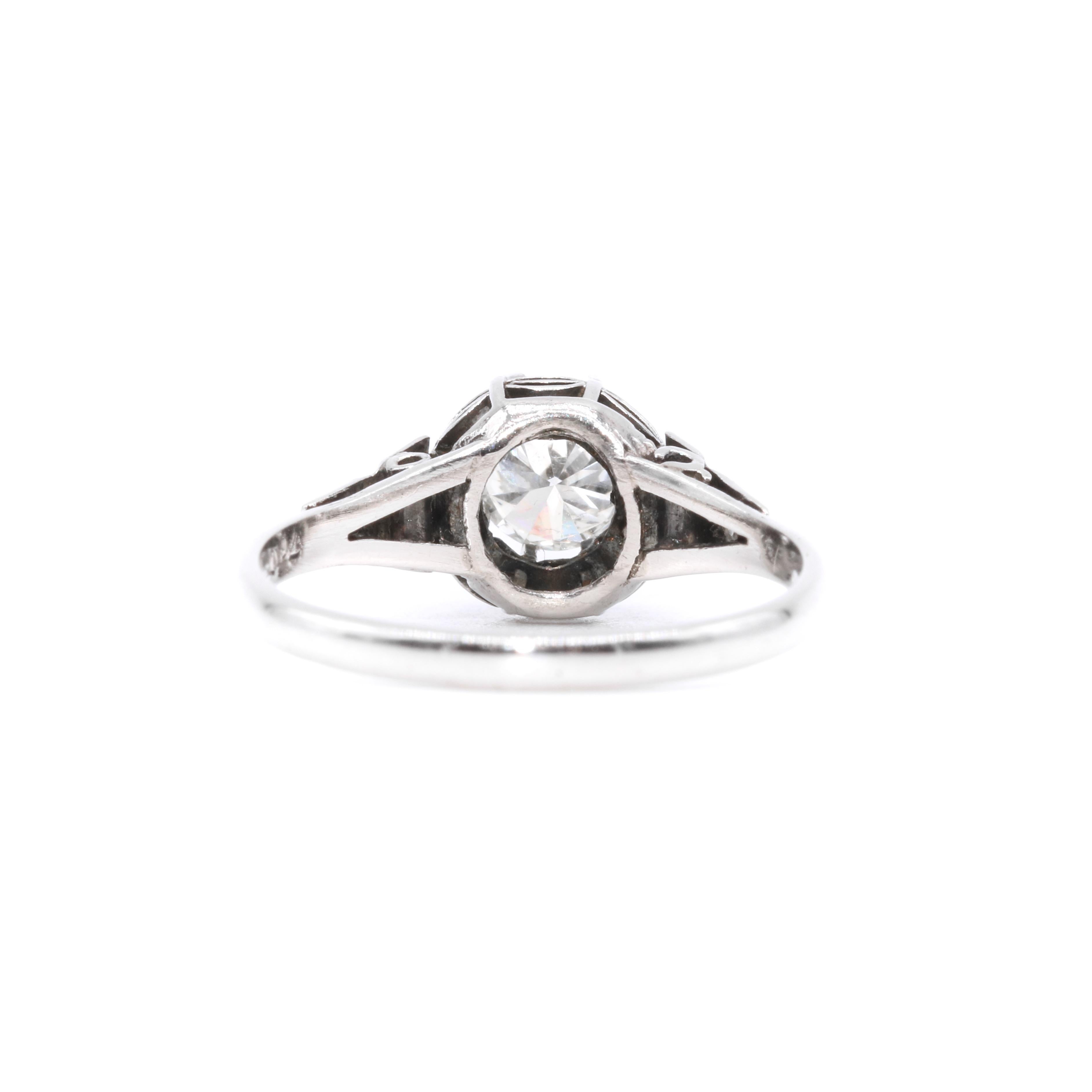 Art Deco 1920s Platinum 0.78ctw Diamond Solitaire Ring with Diamond Shoulders For Sale 2