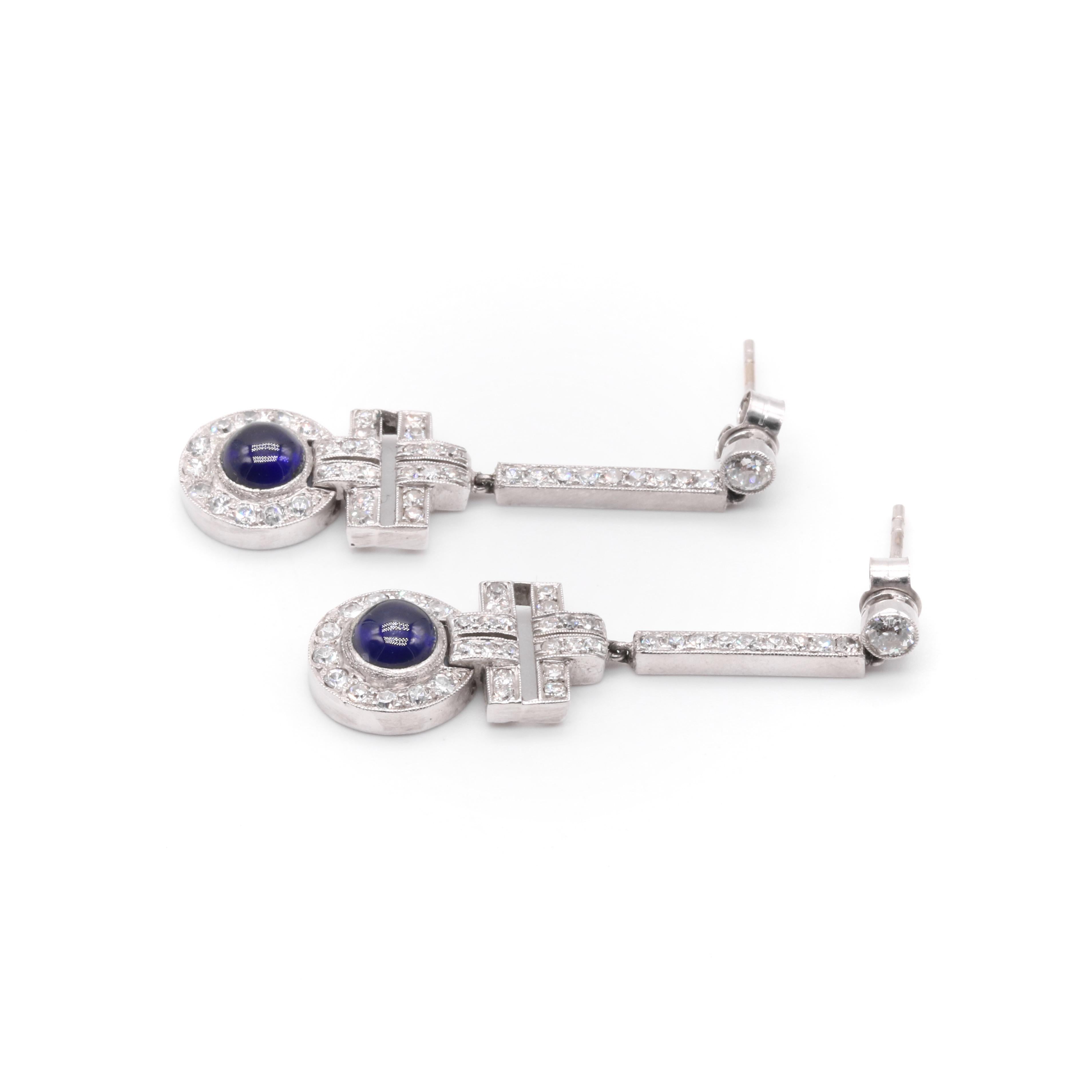 Art Deco 1920s Platinum 3.52tgw Cabochon Sapphire and Diamond Drop Earrings For Sale 3