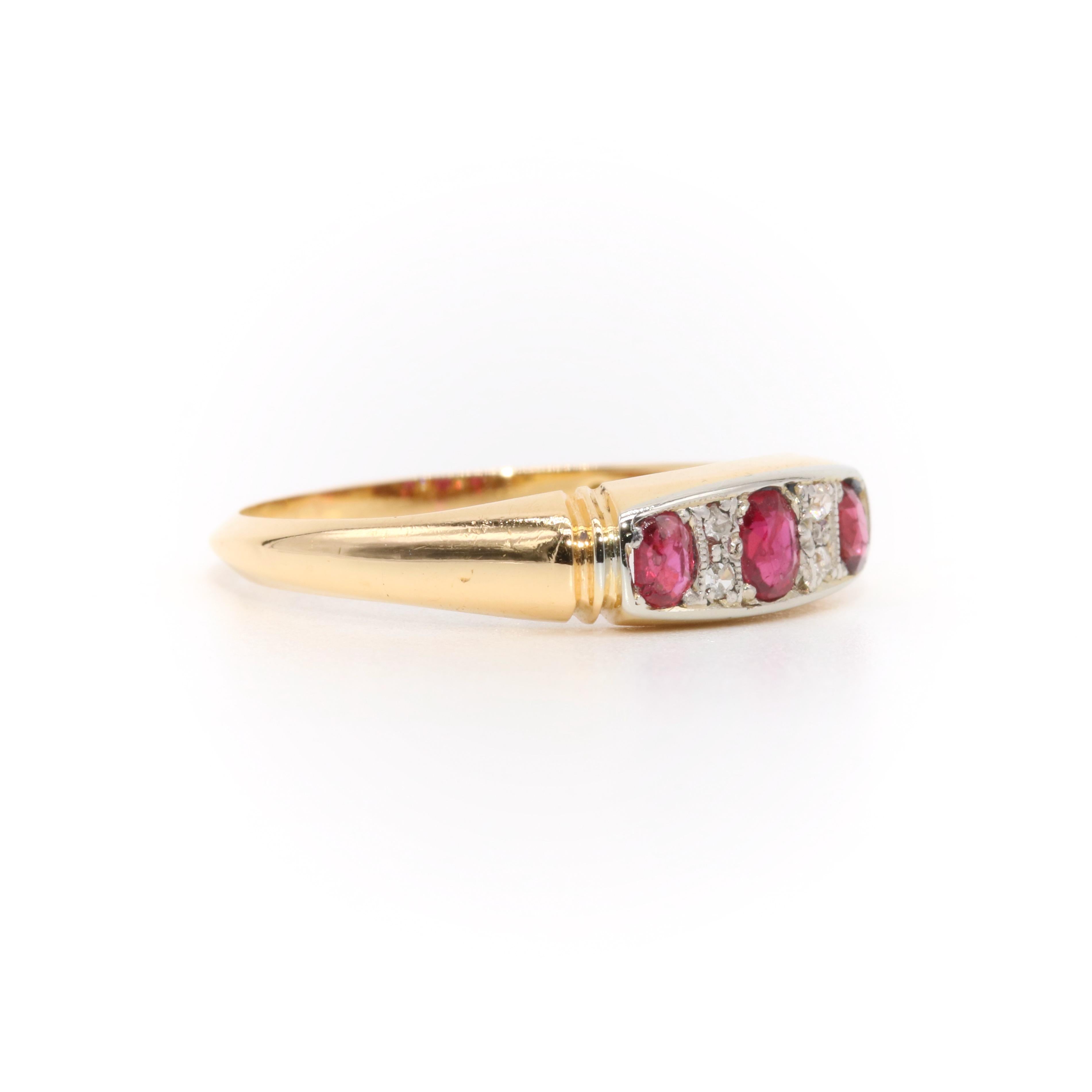 Women's or Men's Art Deco 1920s Platinum and 18K Yellow Gold Ruby and Diamond 7 Stone Ring For Sale