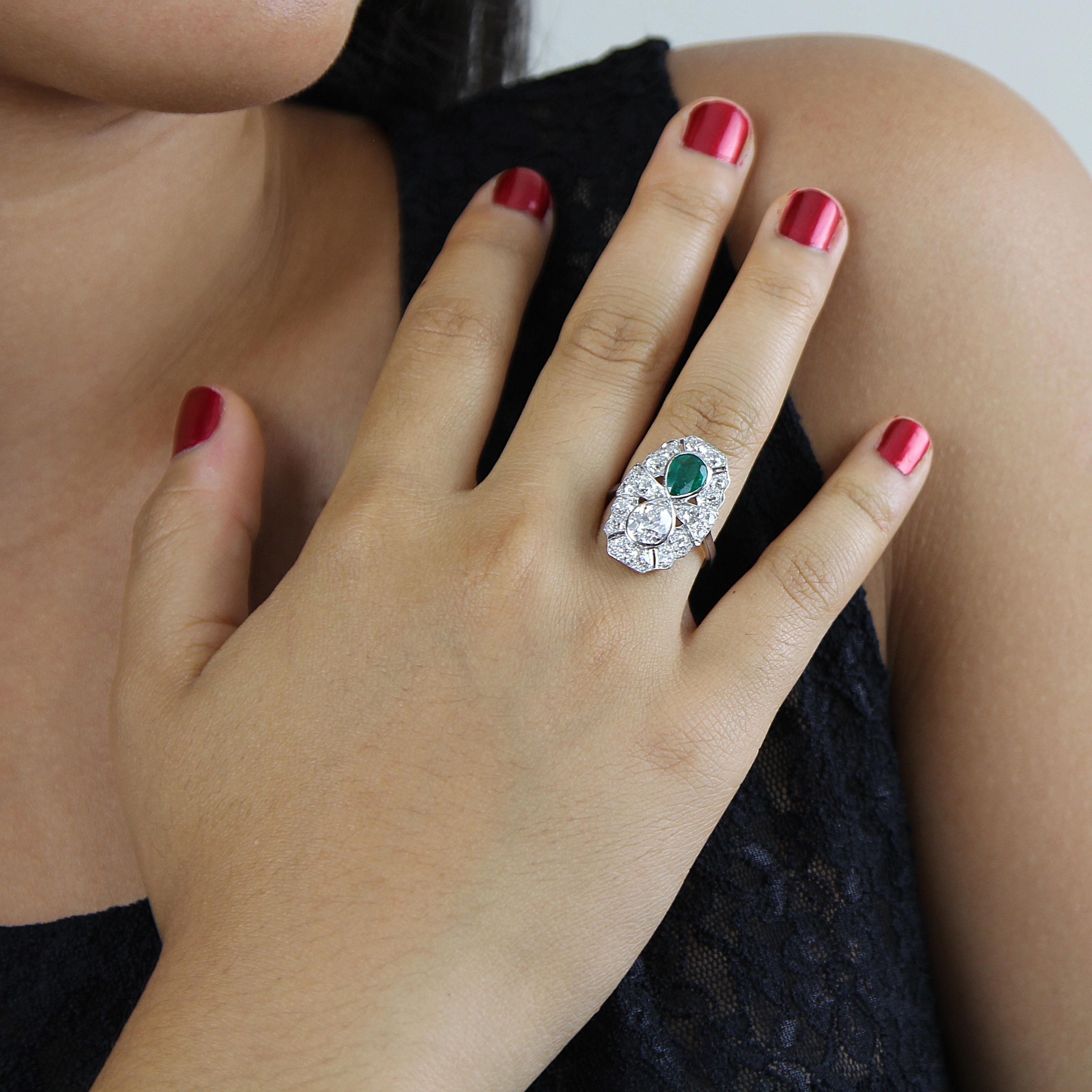 Art Deco Art-Deco Emerald & Diamond Ring, Pear Shaped, set in Platinum