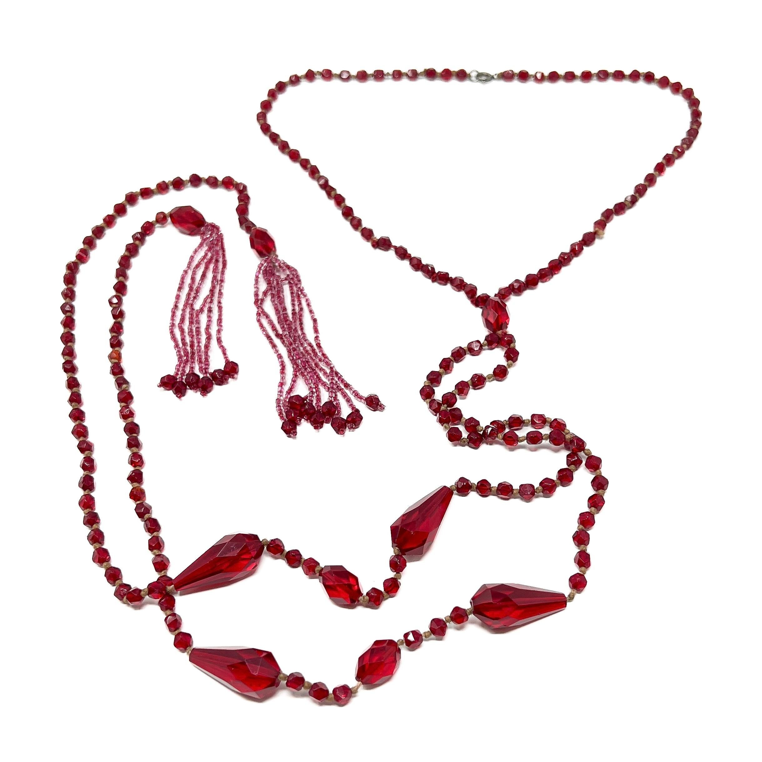 Collier Flapper Art déco des années 1920 en verre rouge à pampilles vintage Pour femmes en vente
