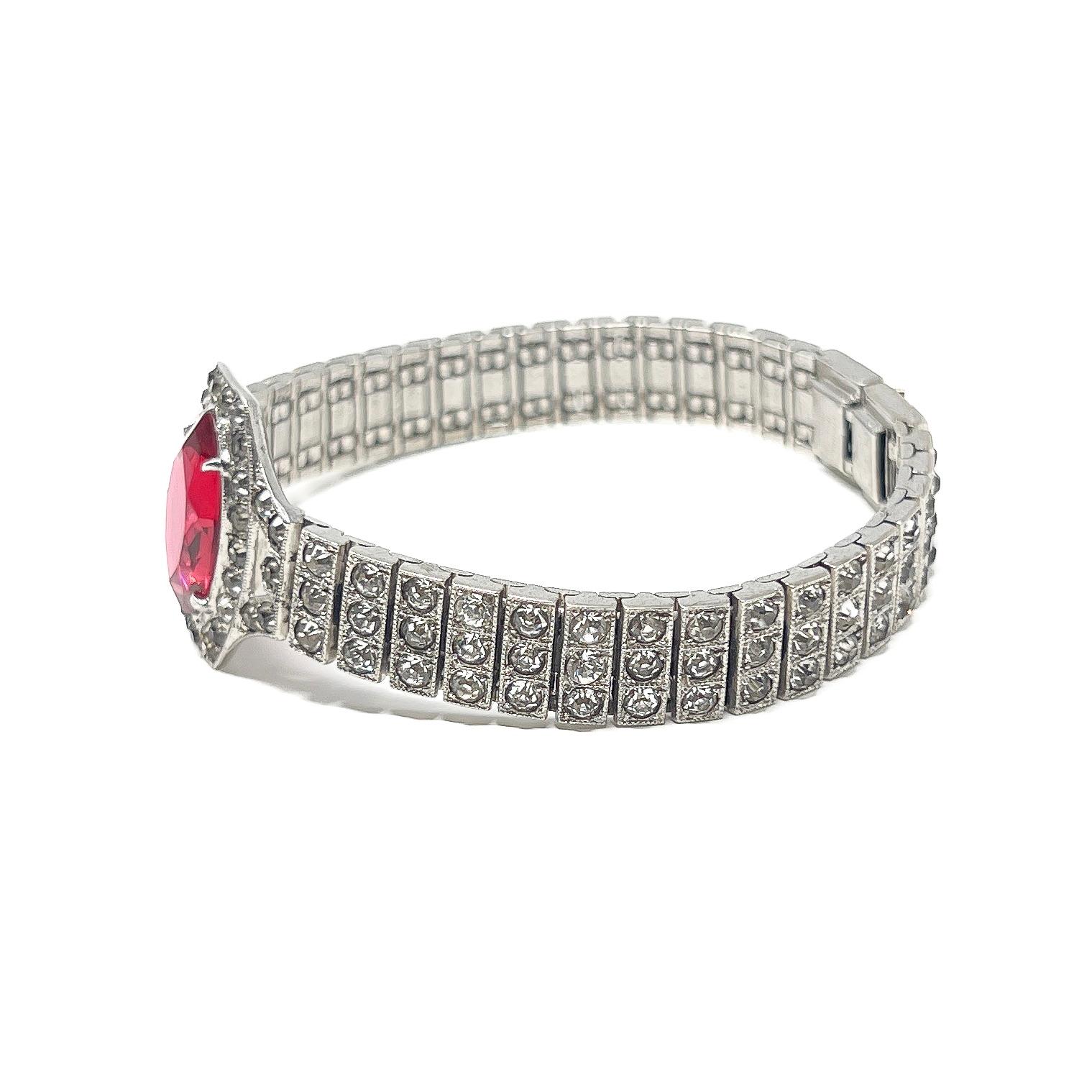 Bracciale vintage Art Deco 1920 in sterlina, pasta e vetro rosso in vendita 6