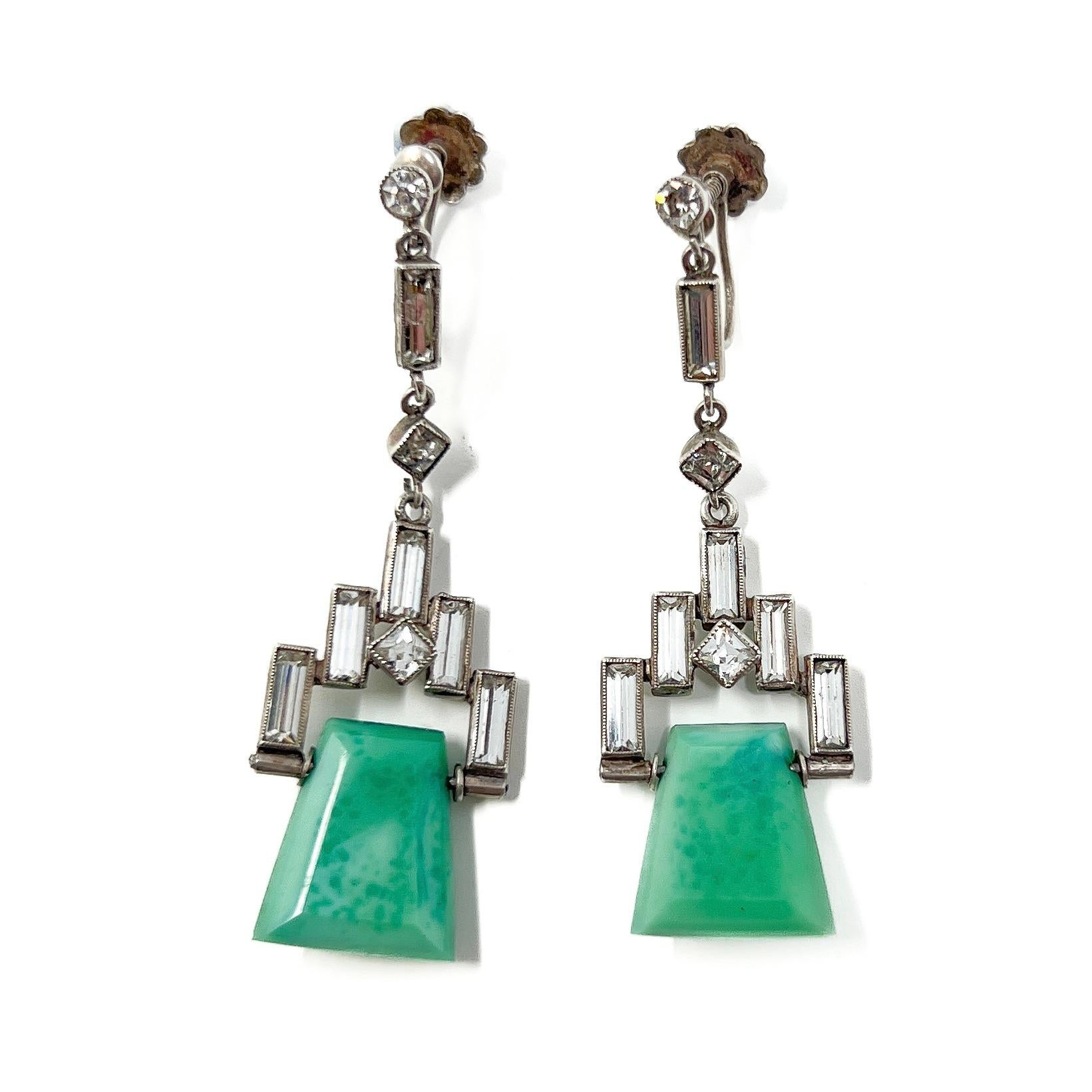 Art Deco 1920s Sterling Silver, Paste and Green Glass Vintage Drop Earrings In Good Condition For Sale In Skelmersdale, GB