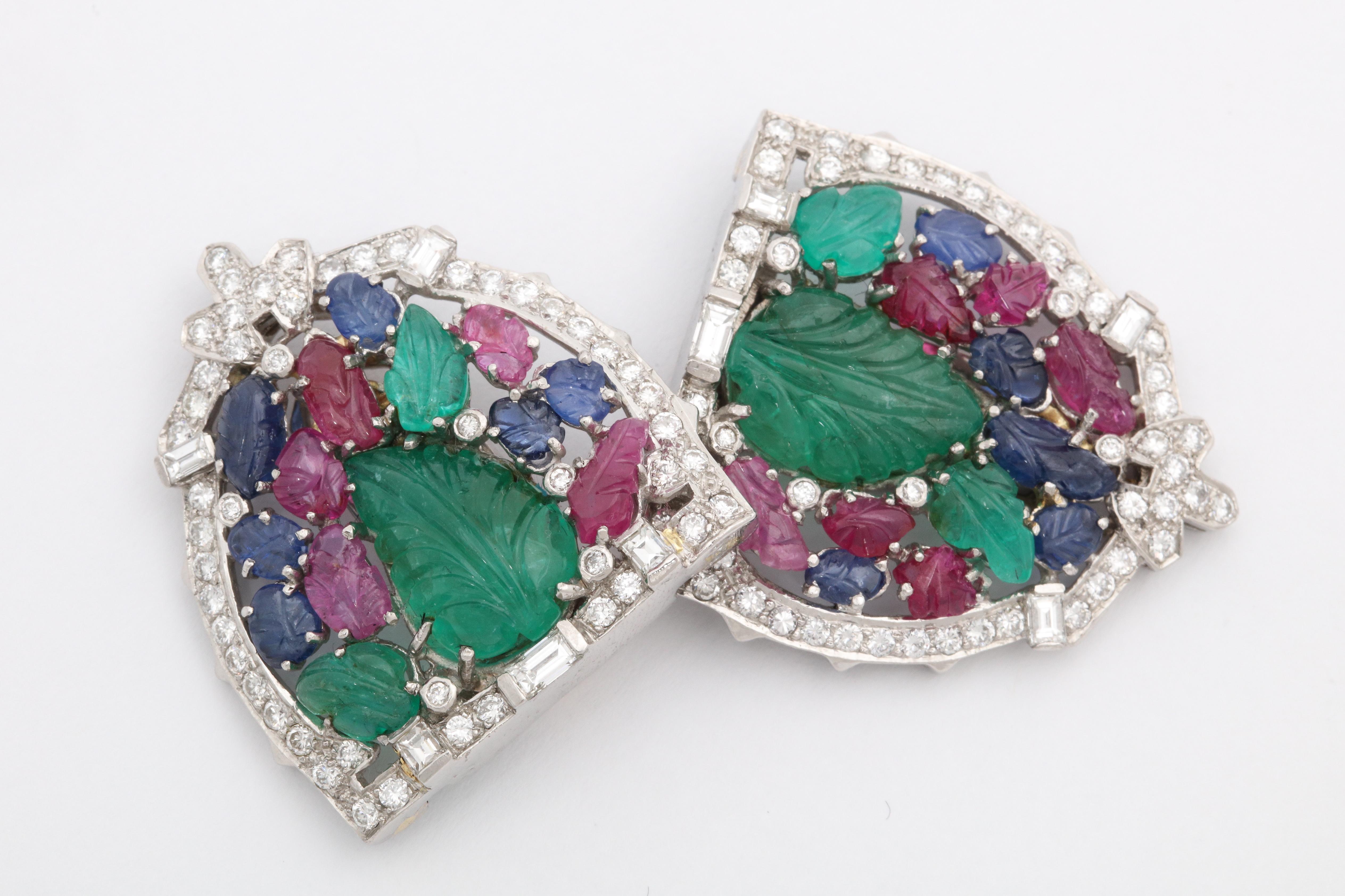 Art Deco 1920s Tutti Frutti Carved Emerald, Ruby Sapphire and Diamonds Earclips For Sale 2