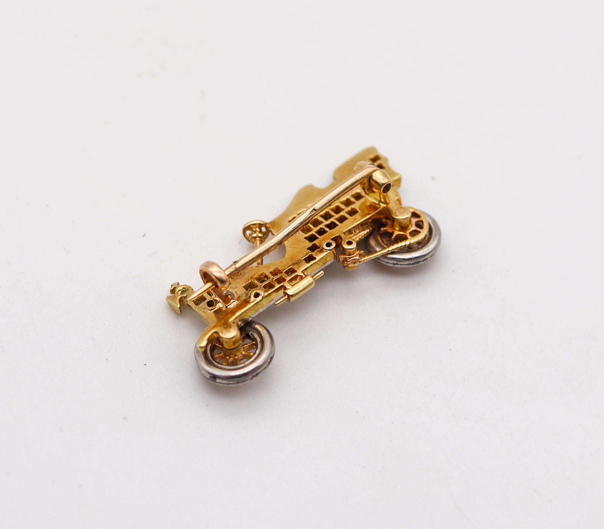 Art Deco 1925 Antique Car Brooch in 18 Karat Gold & Platinum with Diamonds In Excellent Condition For Sale In Miami, FL